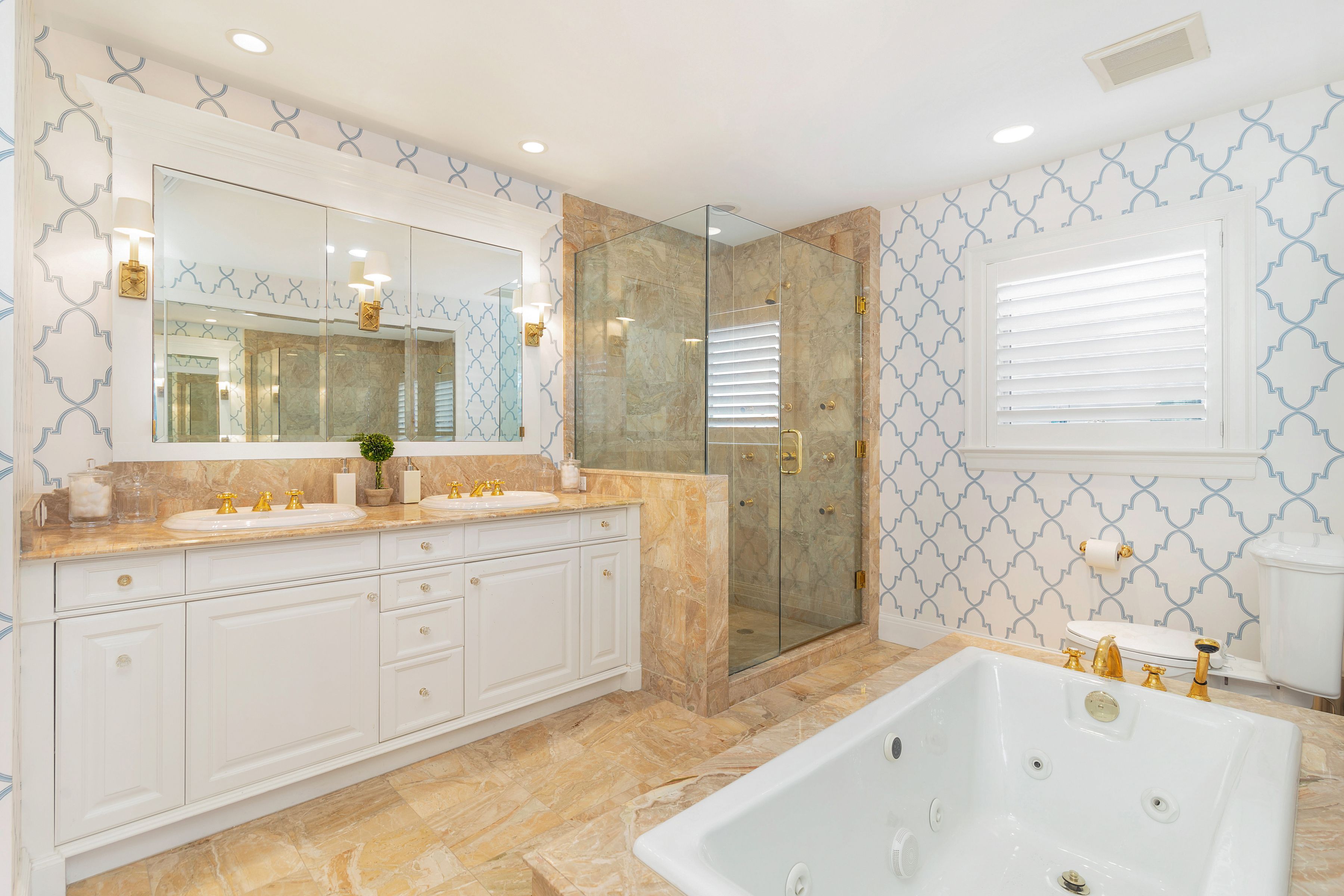 100 Royal Palm Way G4