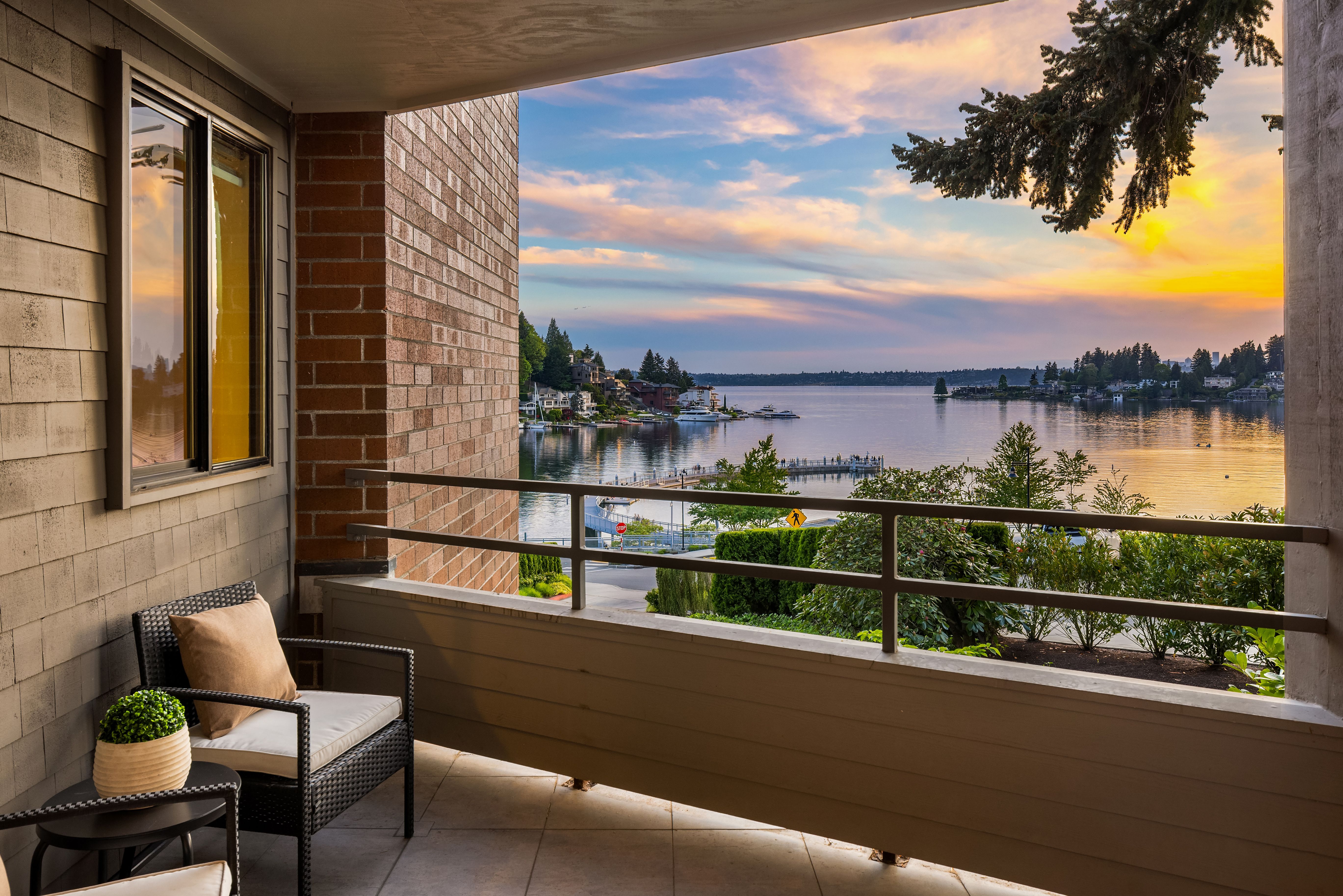 9903 Lake Washington Blvd NE #201