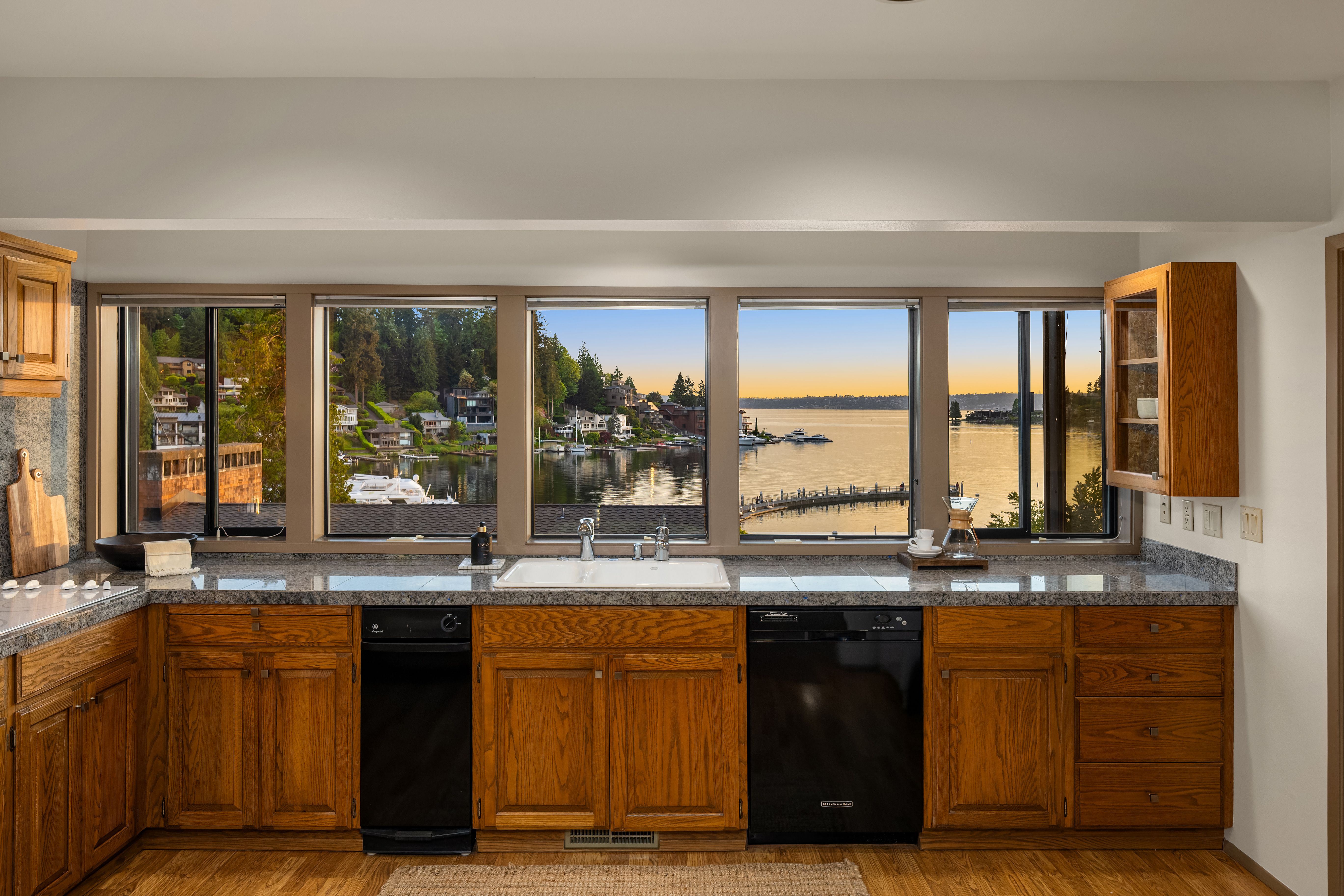 9903 Lake Washington Blvd NE #201