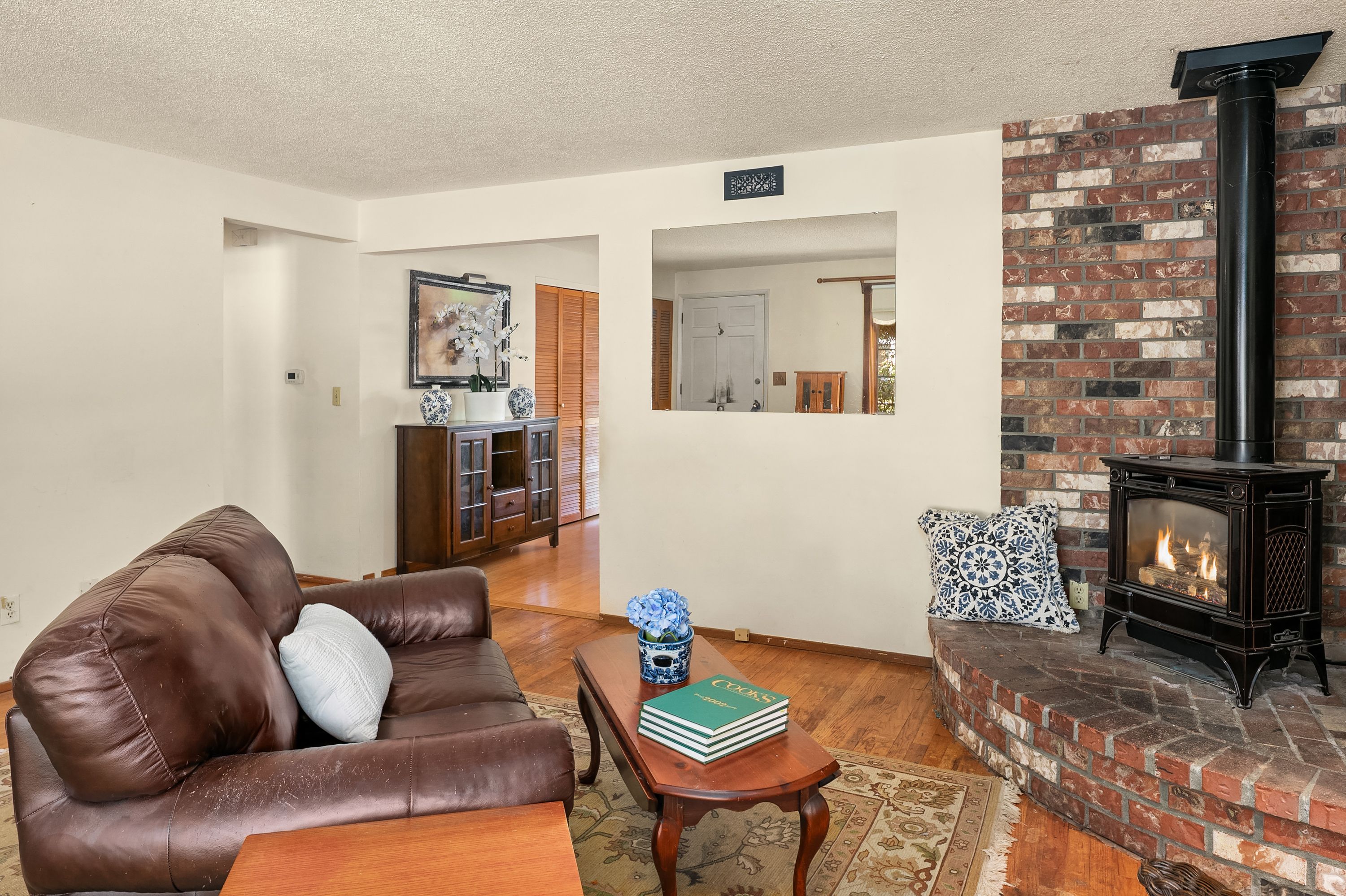 1260 168th Ave NE 
