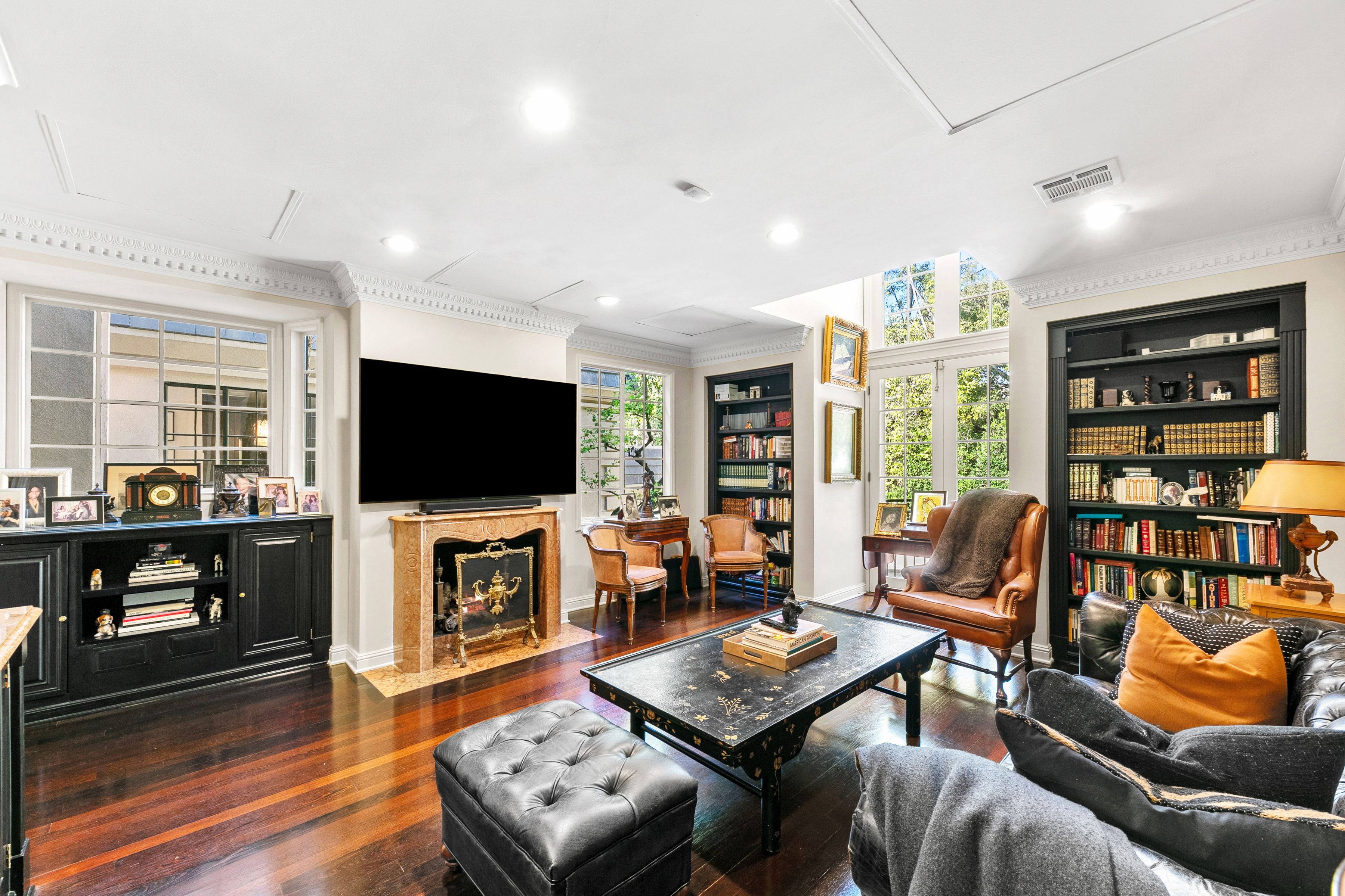 1118 San Ysidro Drive 