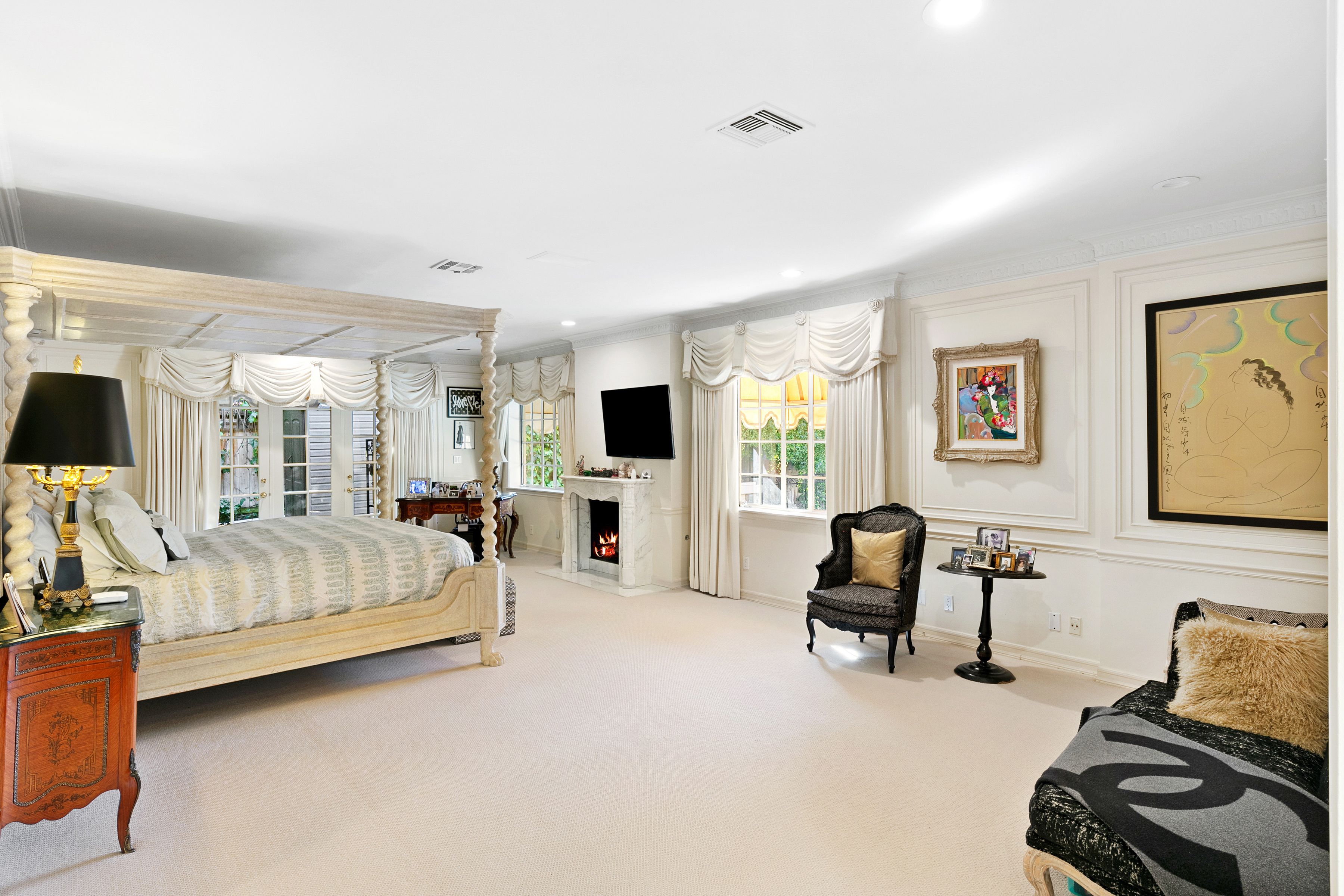 1118 San Ysidro Drive 