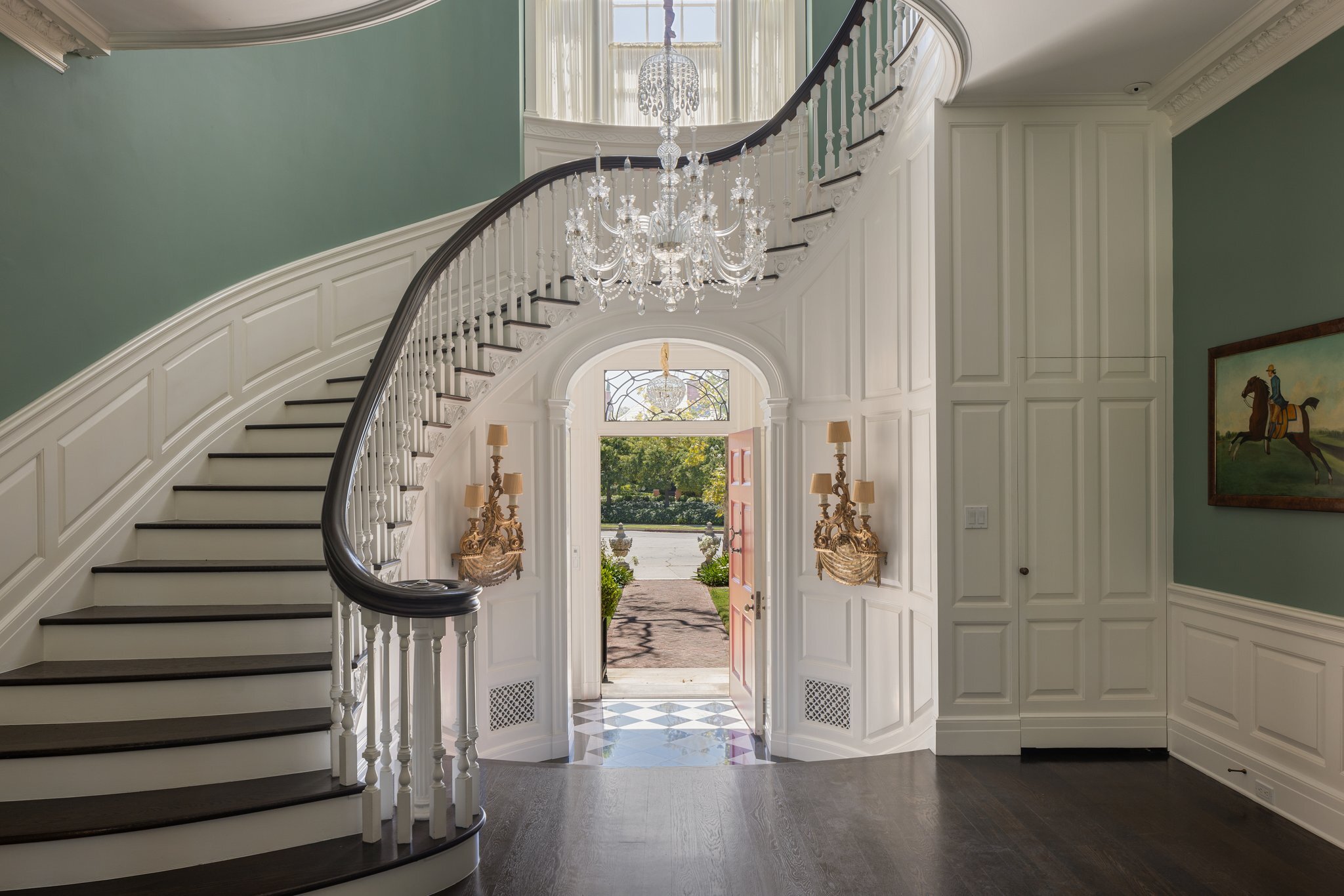 100 South Hudson Place