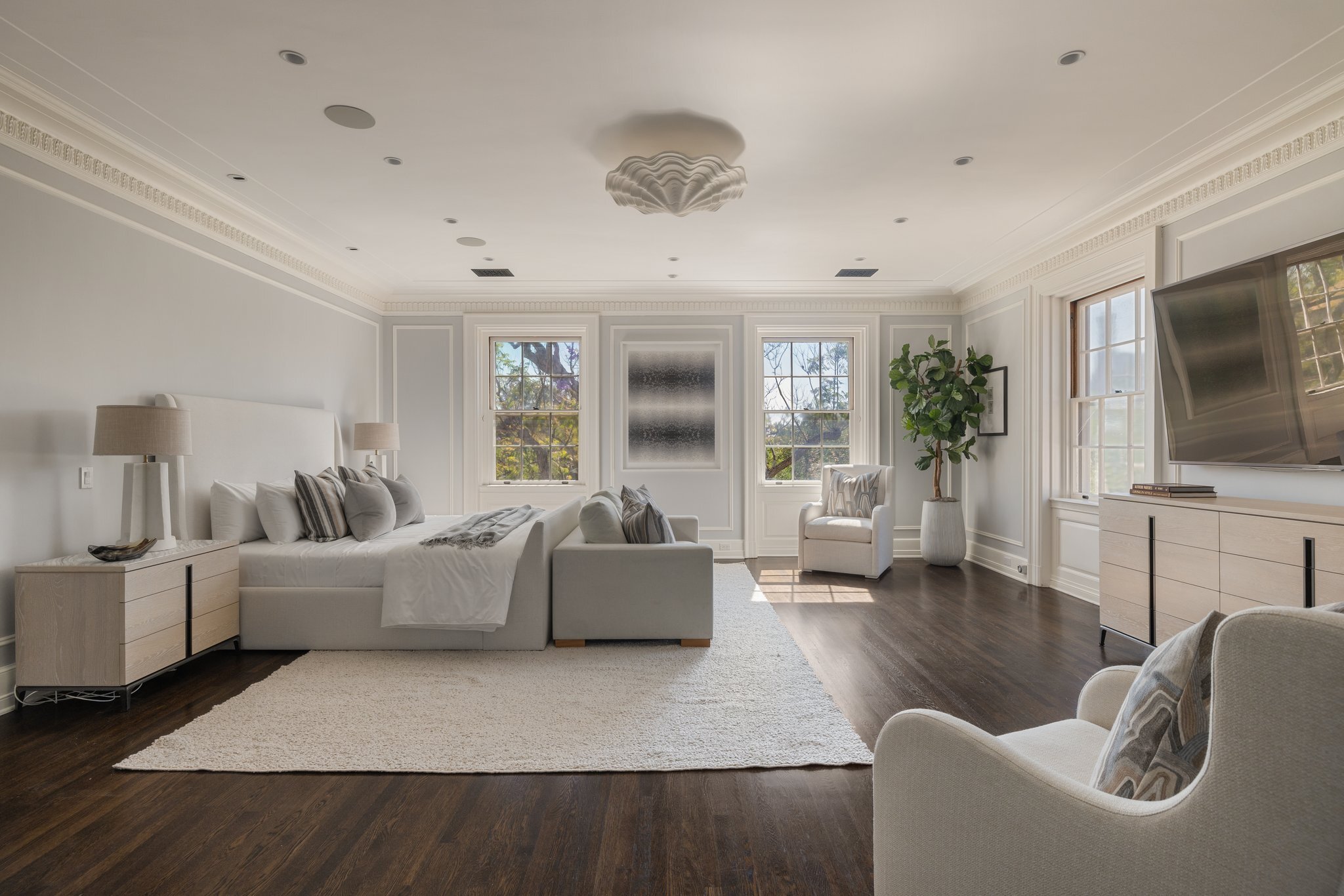 100 South Hudson Place