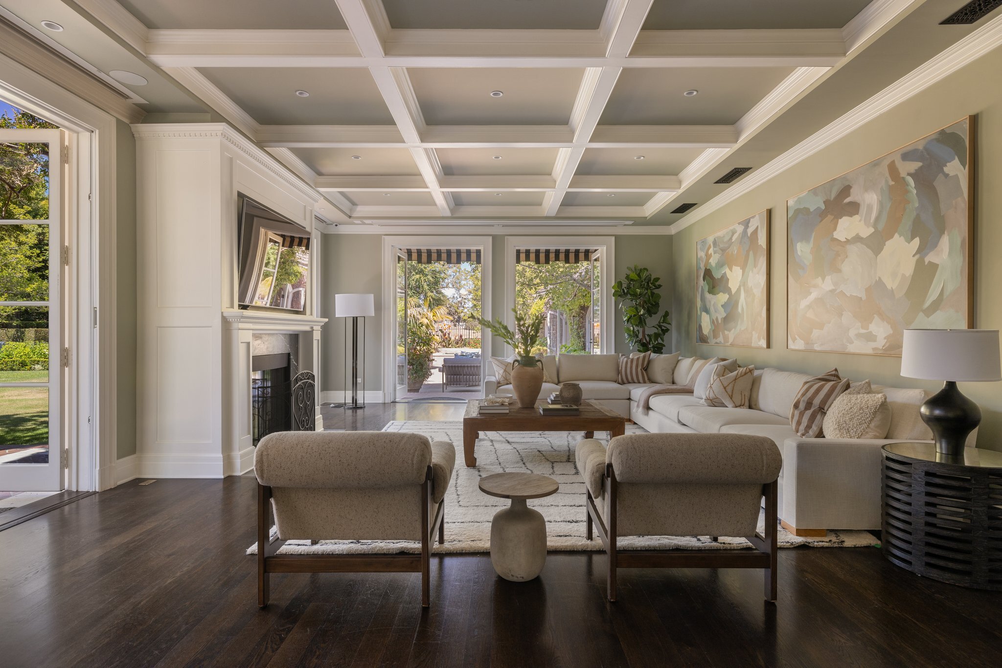 100 South Hudson Place