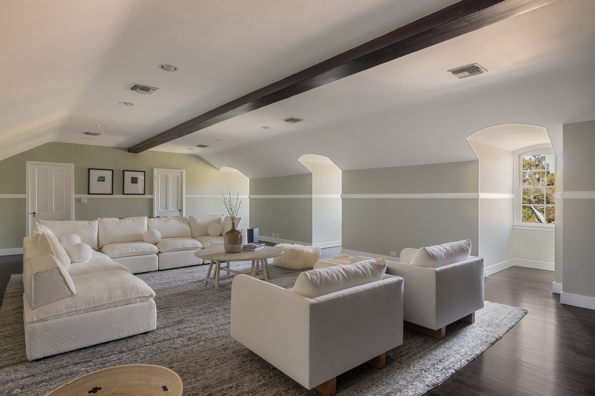 100 South Hudson Place