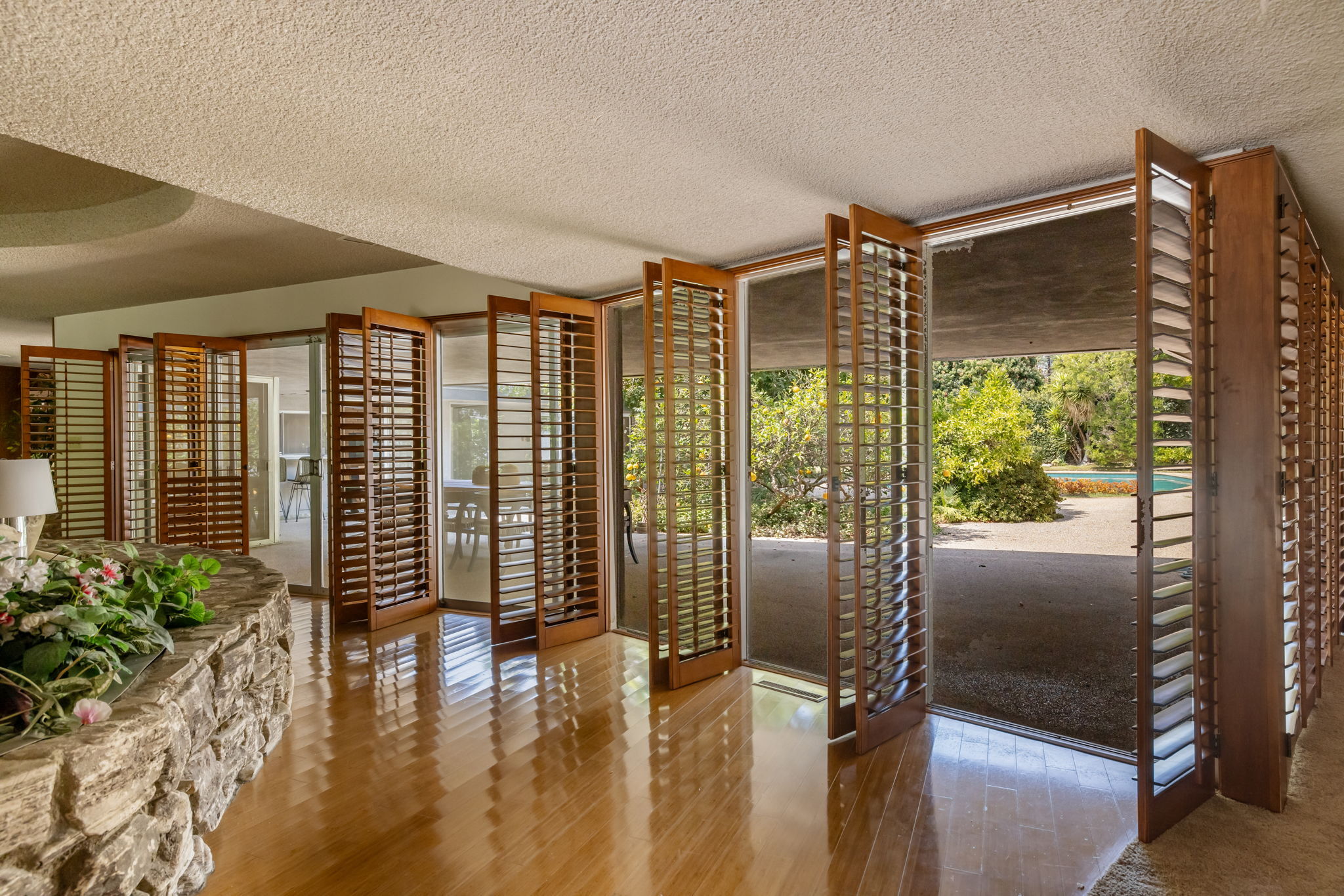 1805 Lexington Road