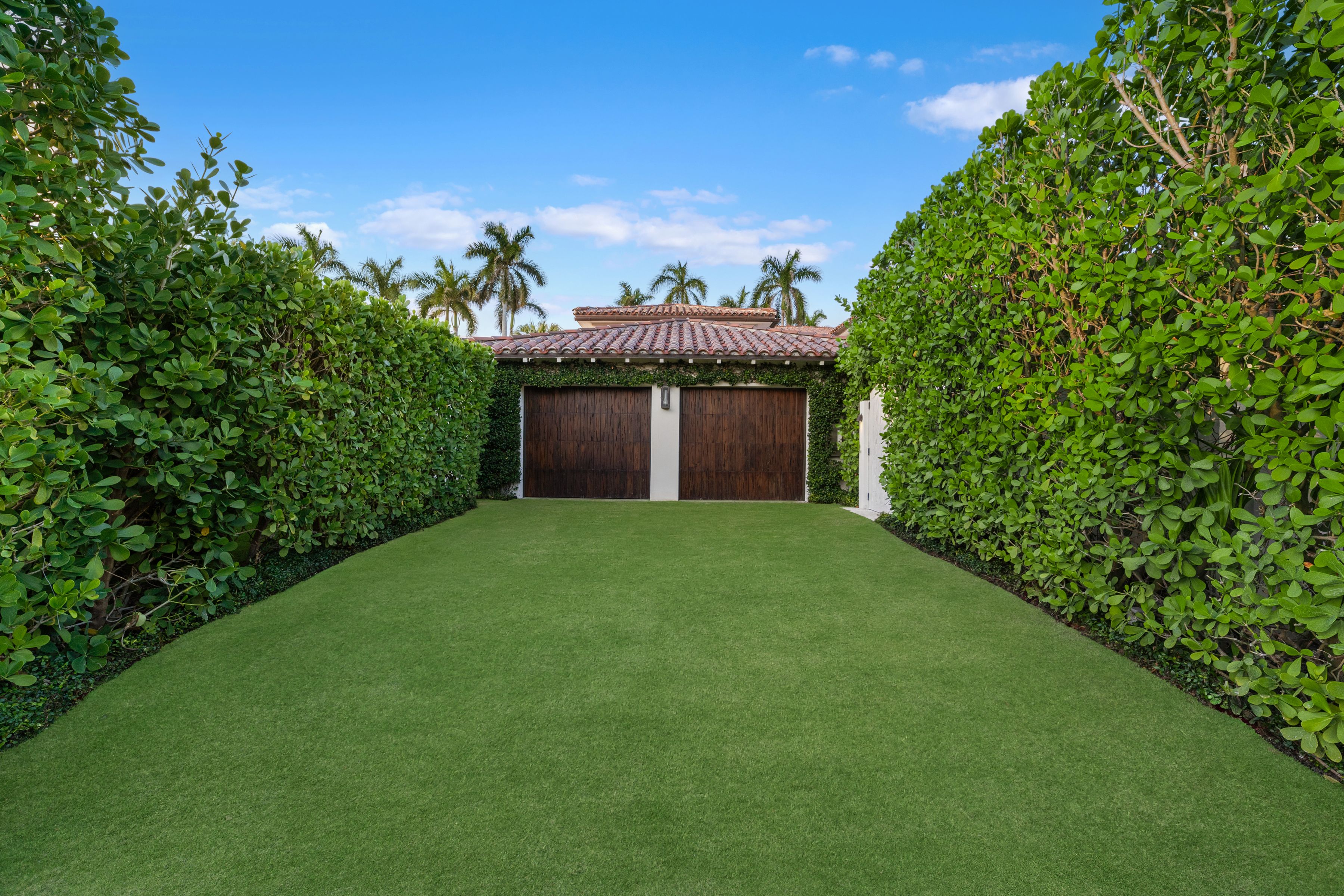 218 List Road