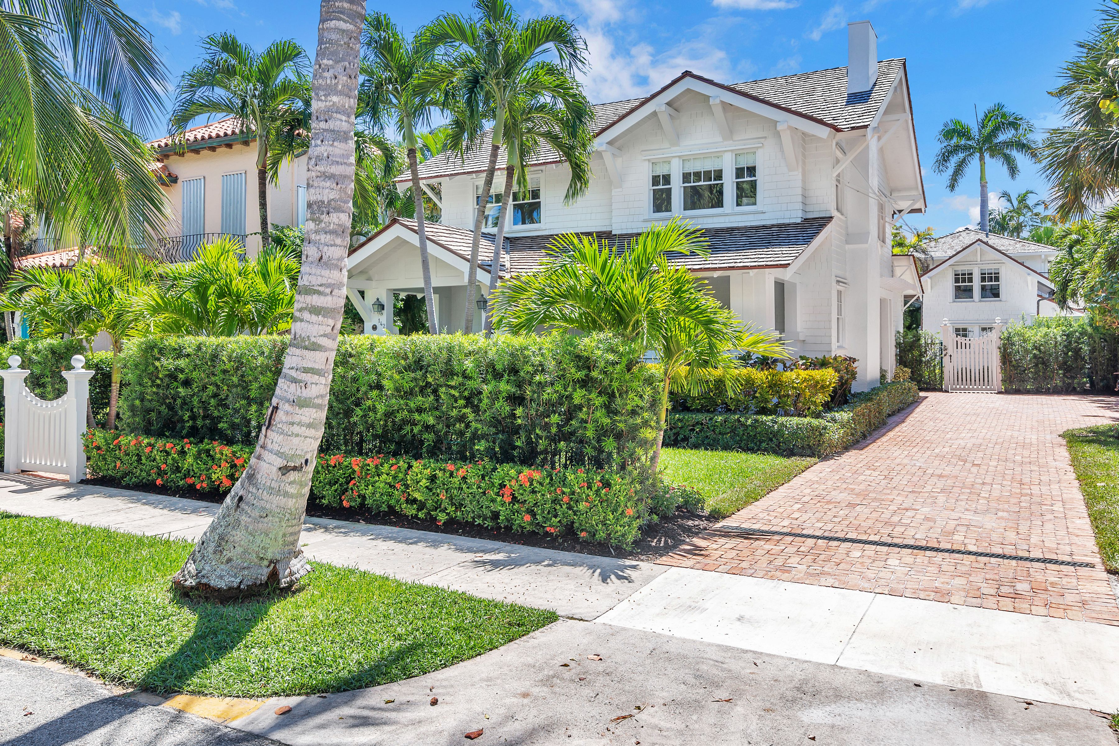 142 Seabreeze Avenue
