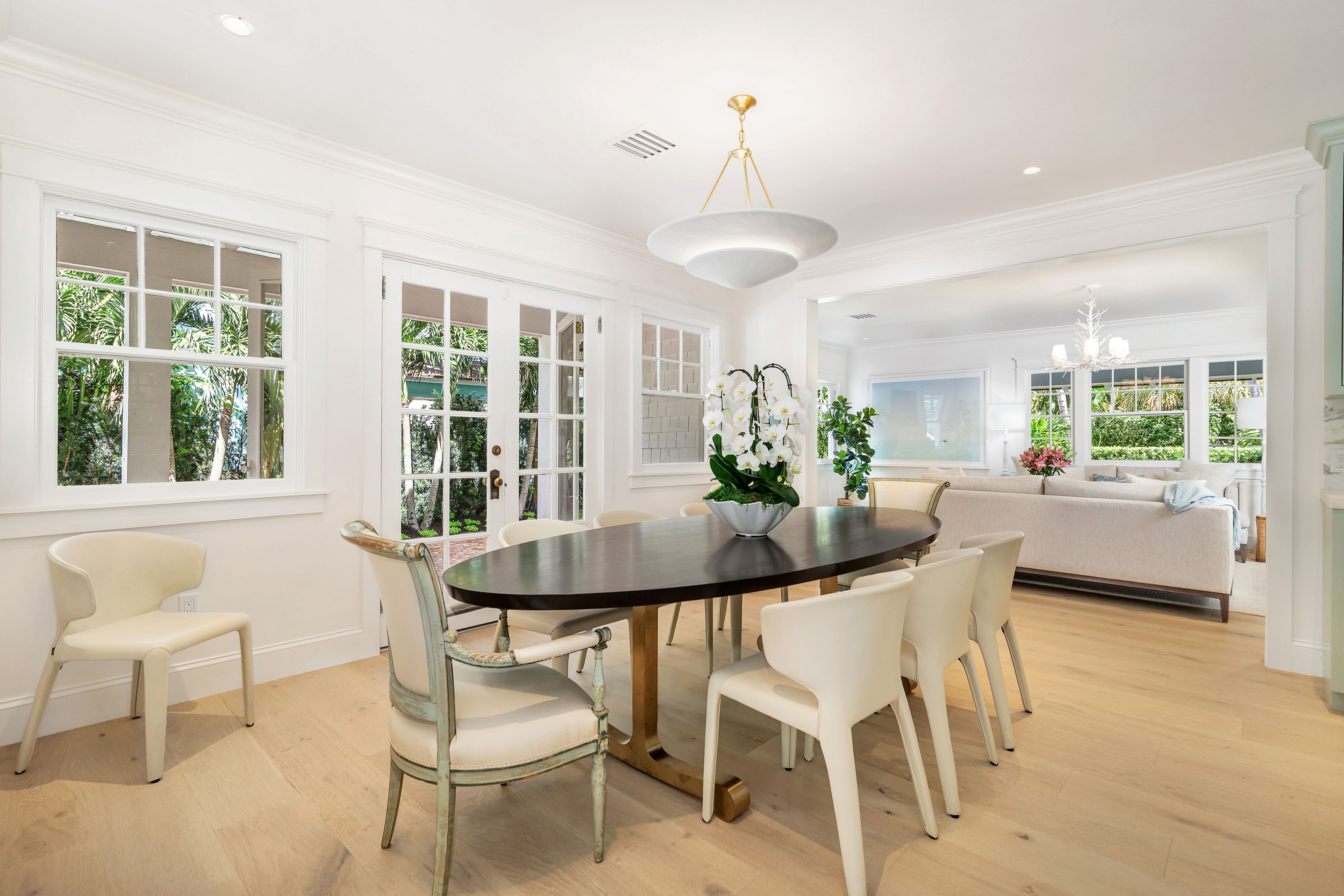 142 Seabreeze Avenue