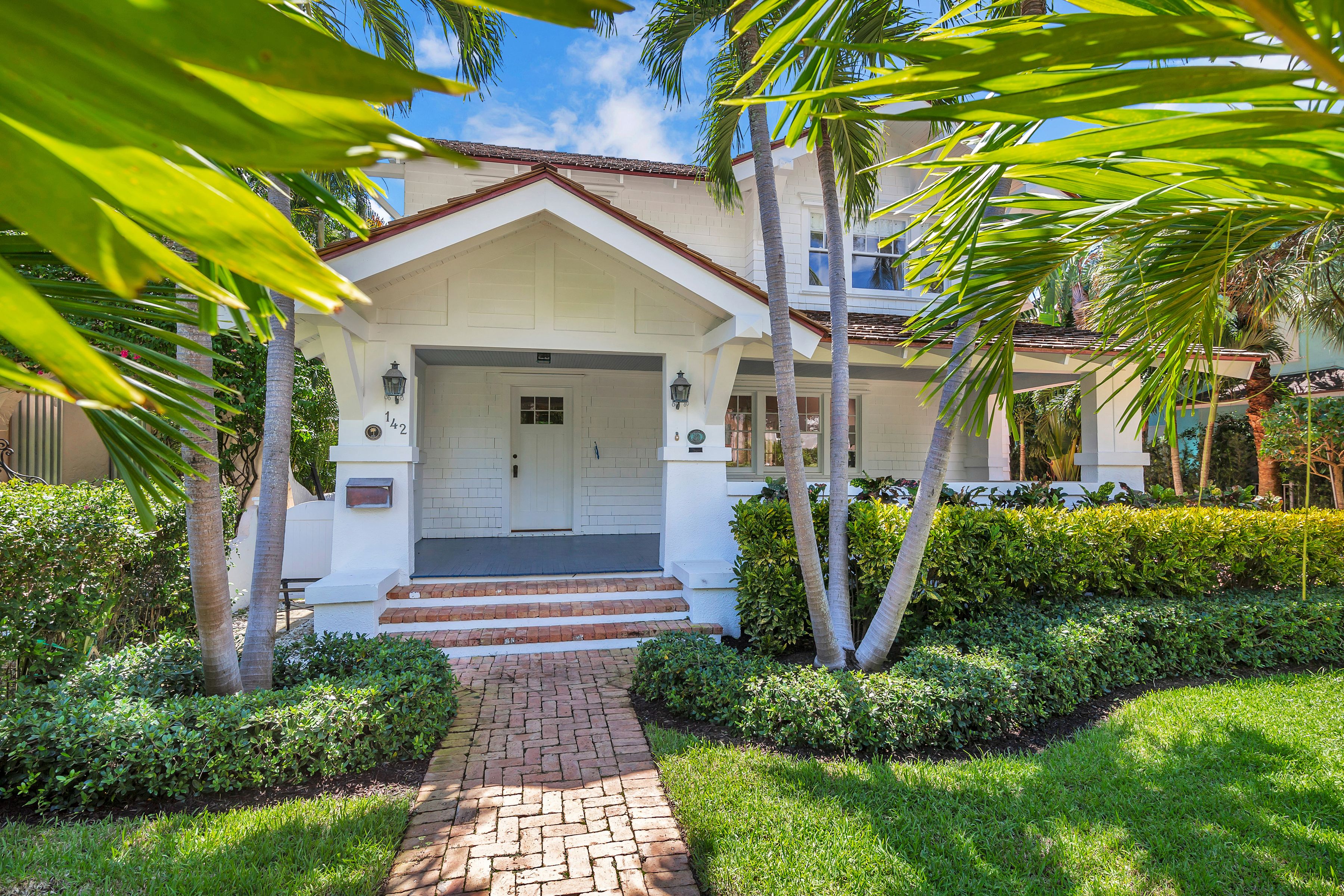 142 Seabreeze Avenue