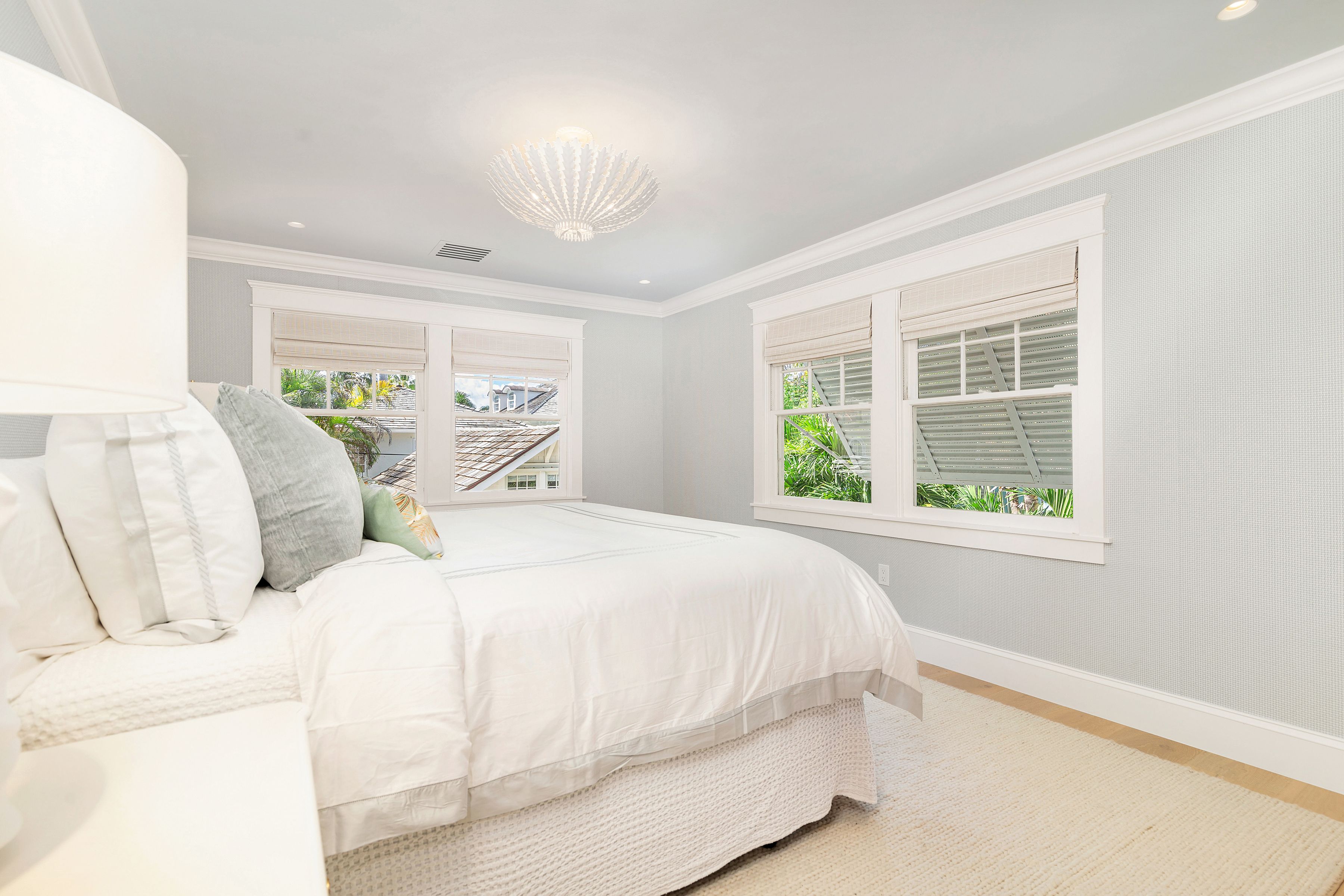 142 Seabreeze Avenue