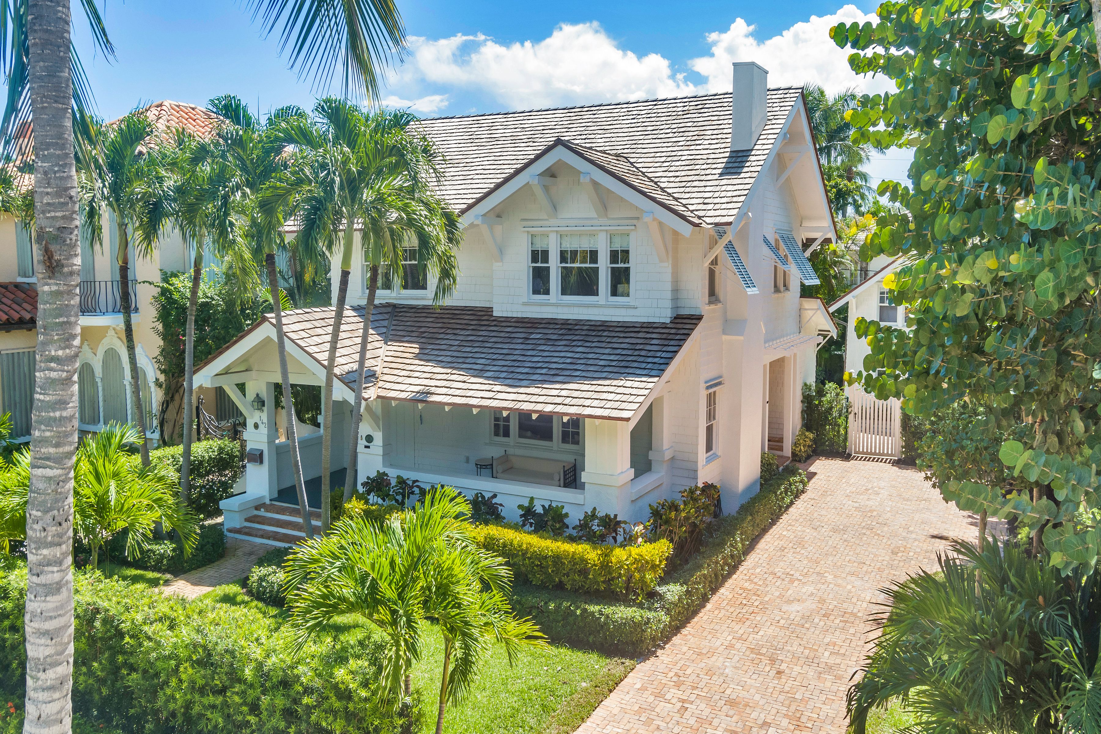 142 Seabreeze Avenue