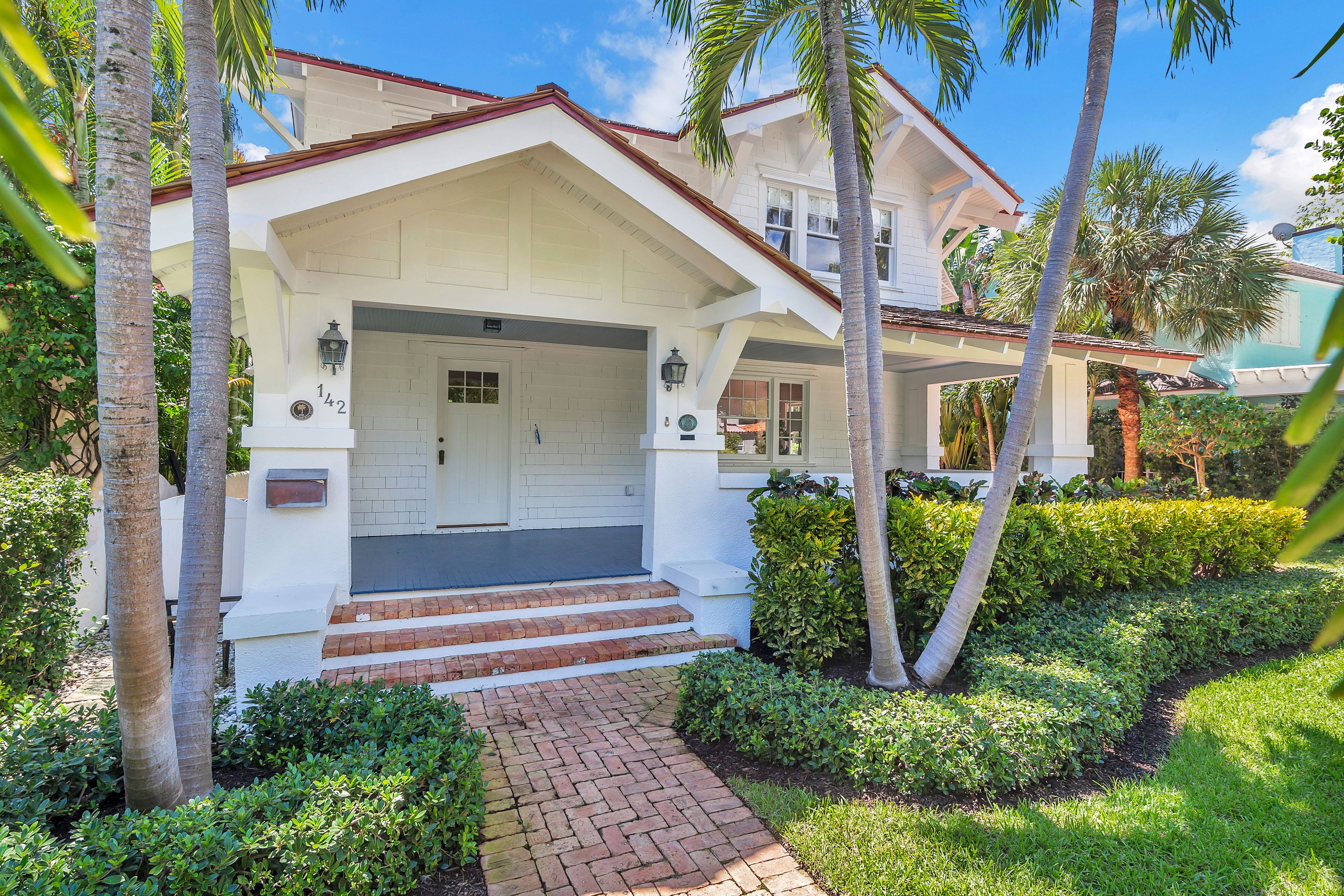 142 Seabreeze Avenue