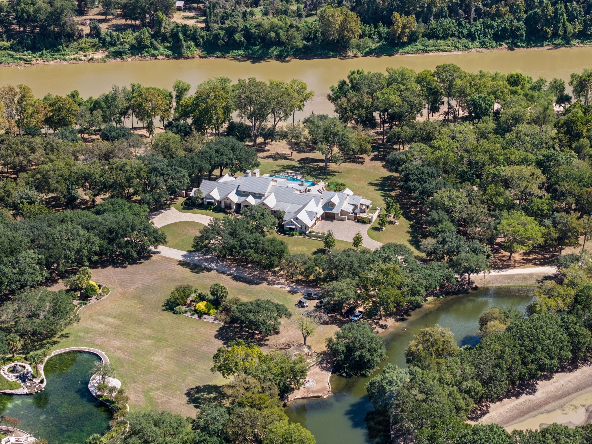 3401 Pueblo Viejo Lane, Sealy, TX