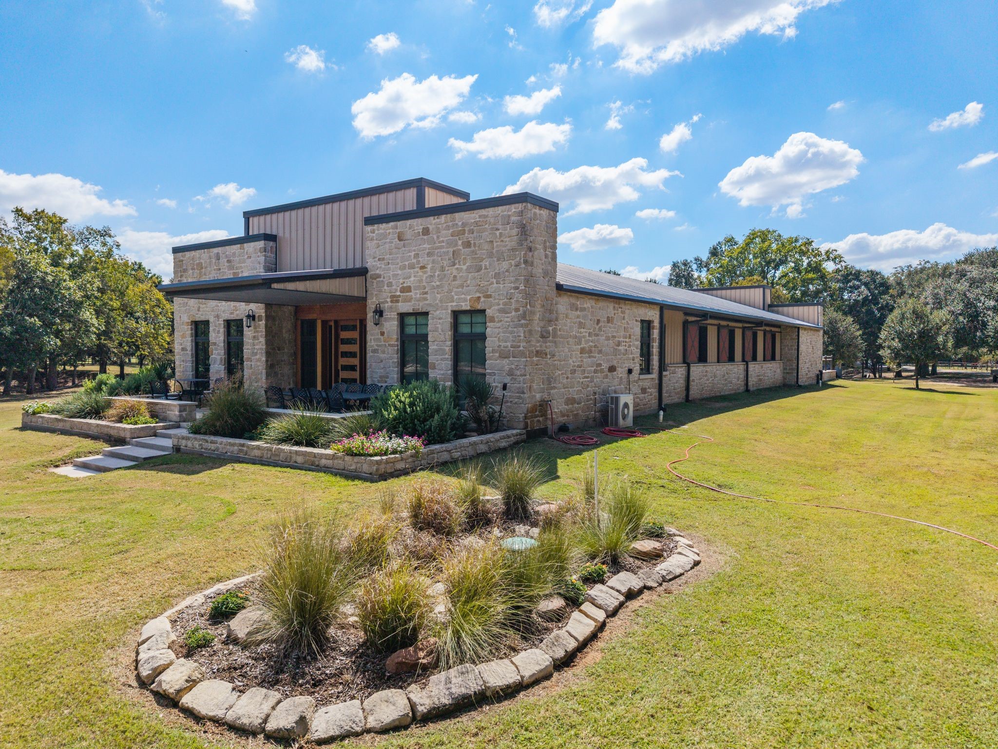 3401 Pueblo Viejo Lane, Sealy, TX