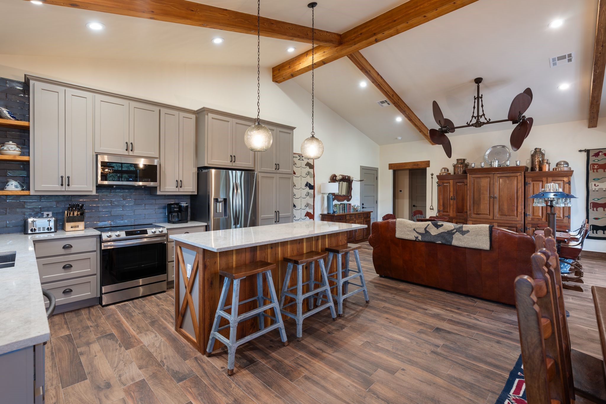 3401 Pueblo Viejo Lane, Sealy, TX