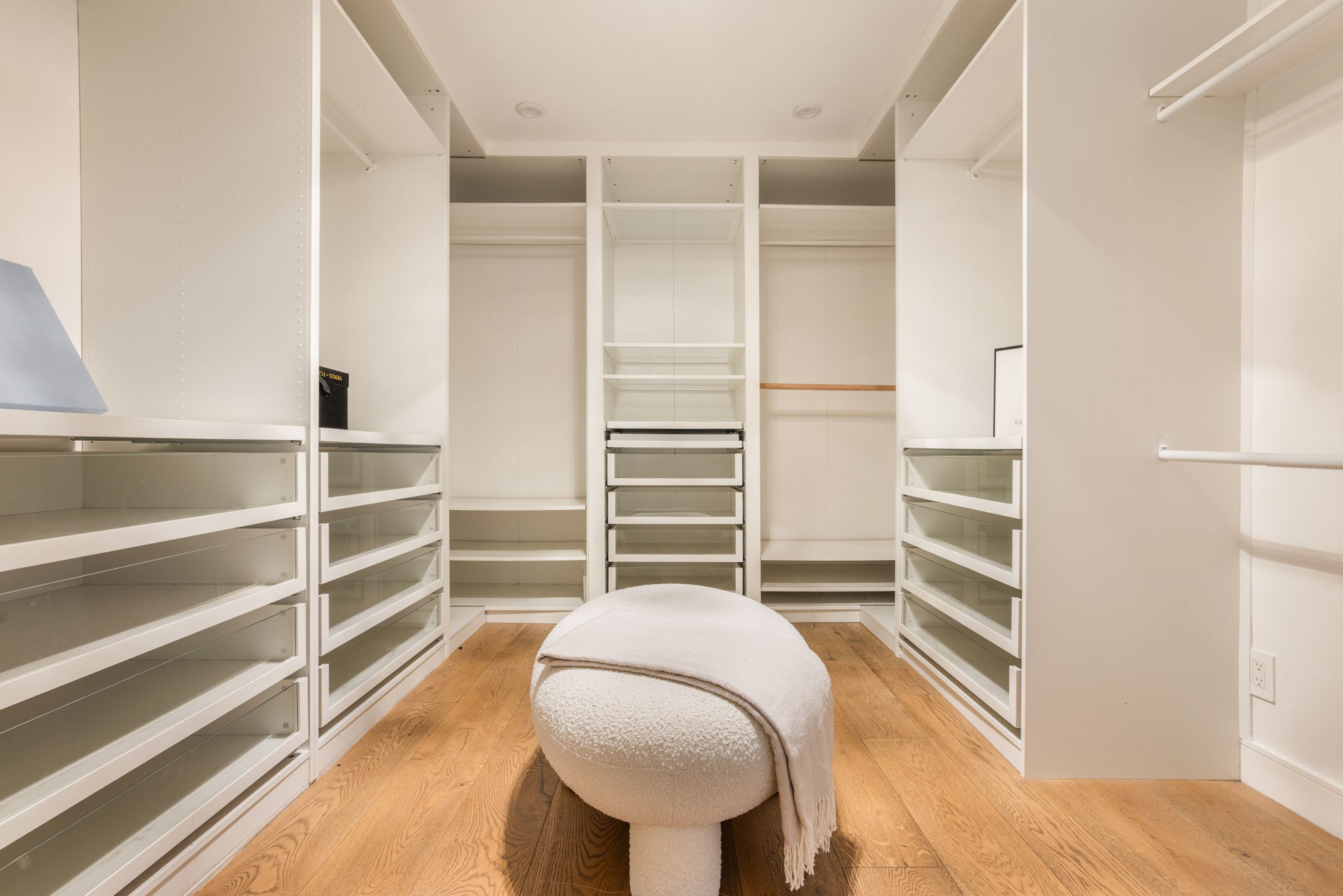 3701 Multiview Drive 