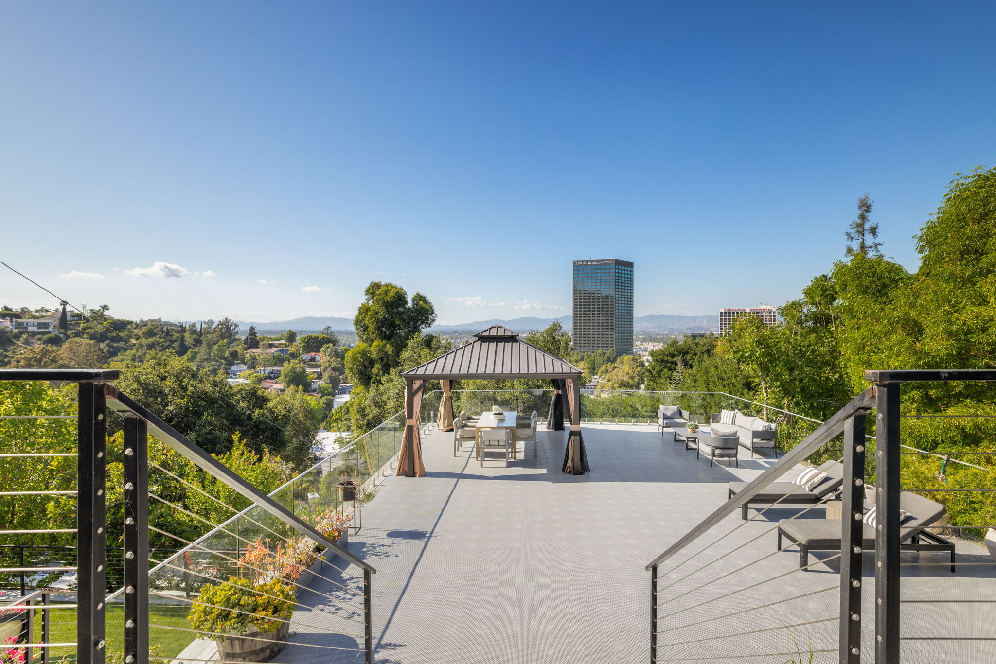 3701 Multiview Drive 