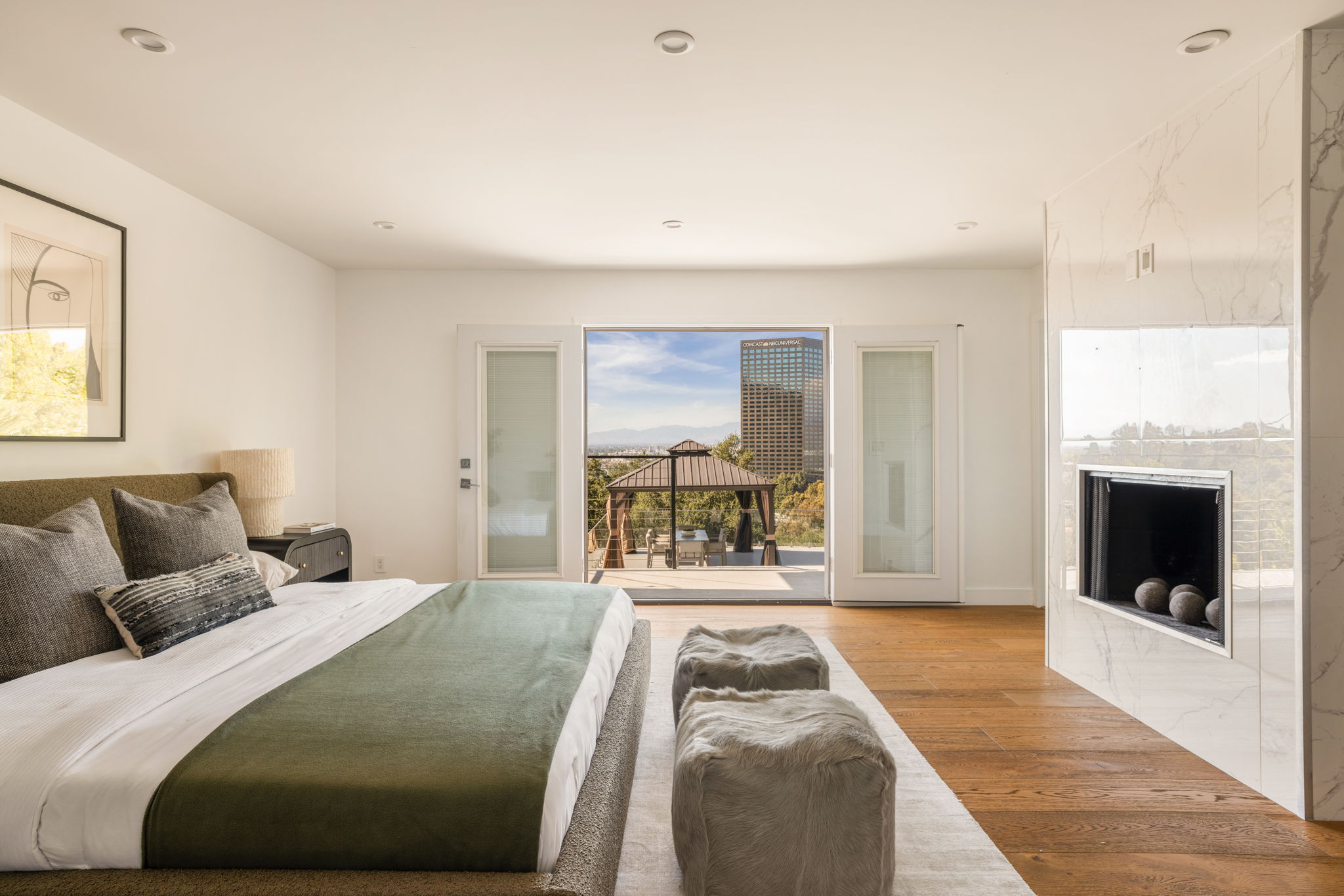3701 Multiview Drive 