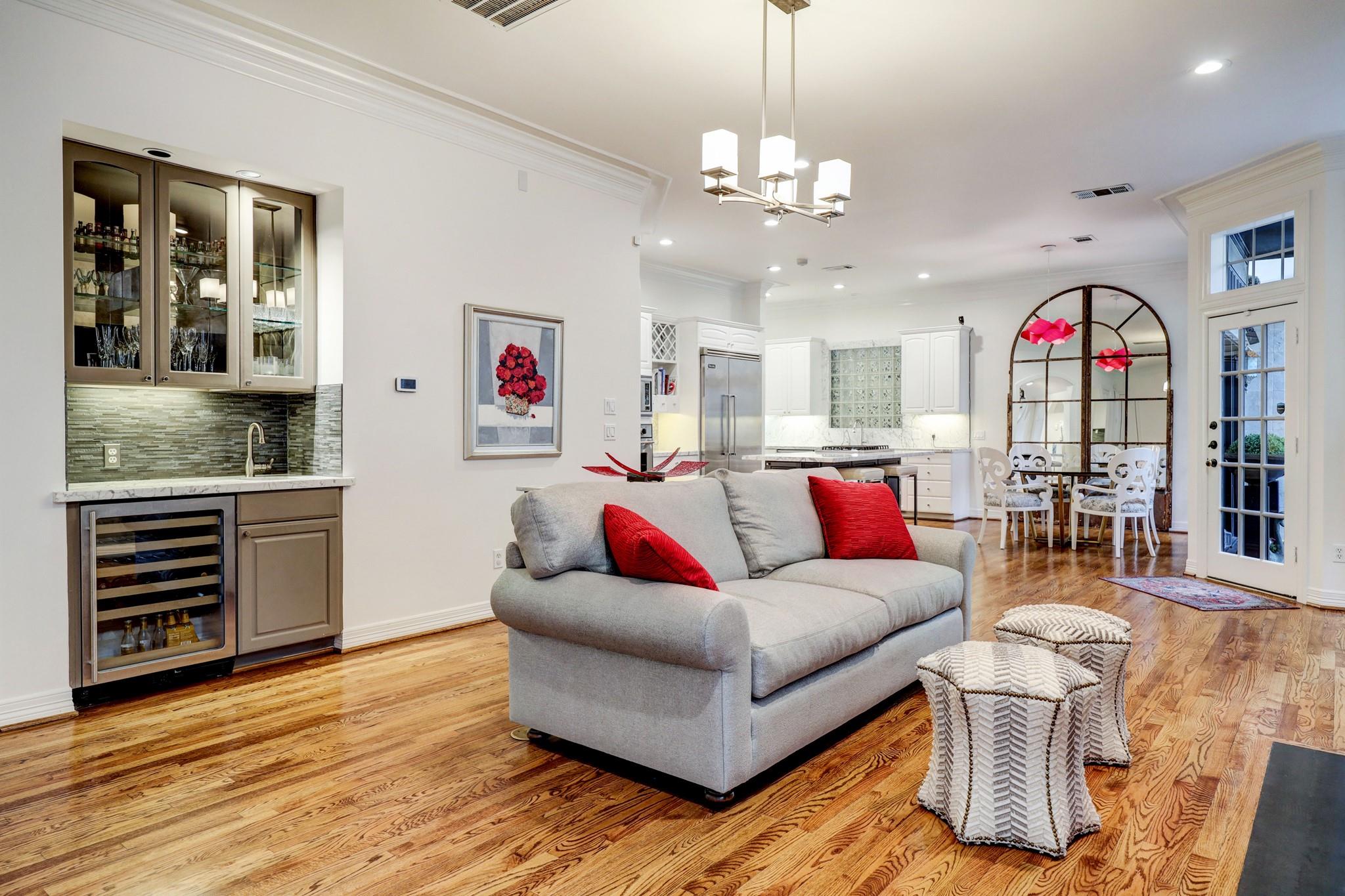 8 Exbury Way