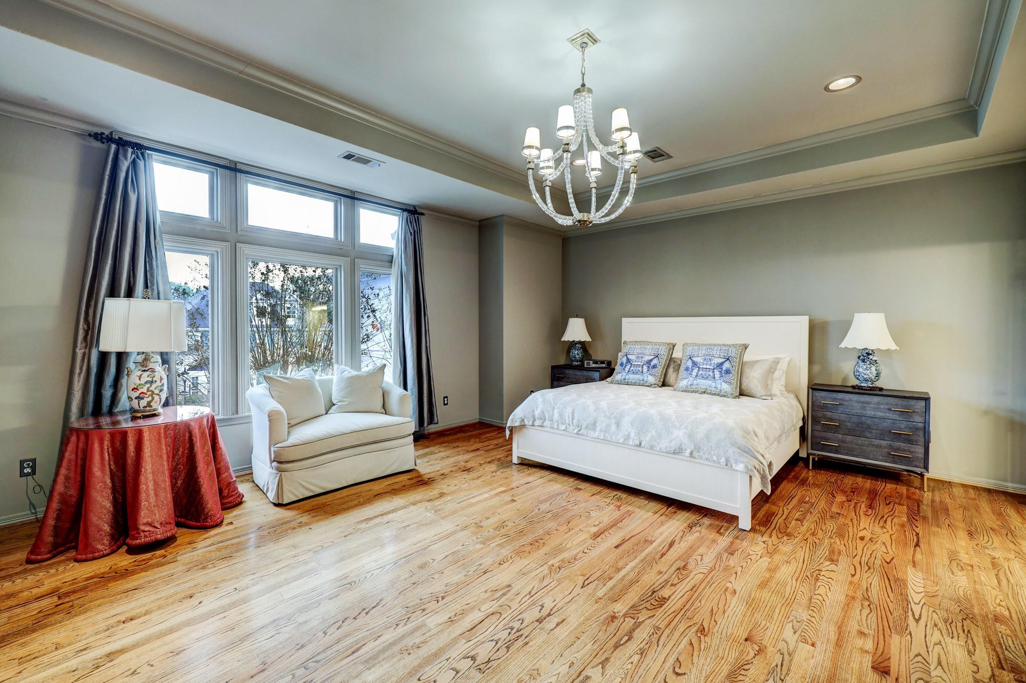 8 Exbury Way