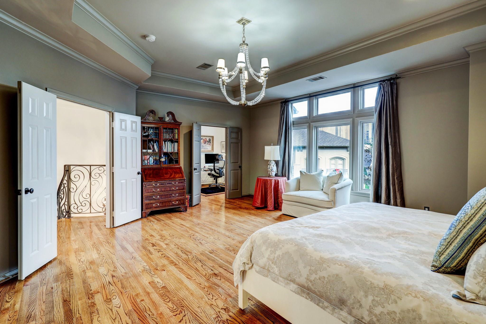 8 Exbury Way