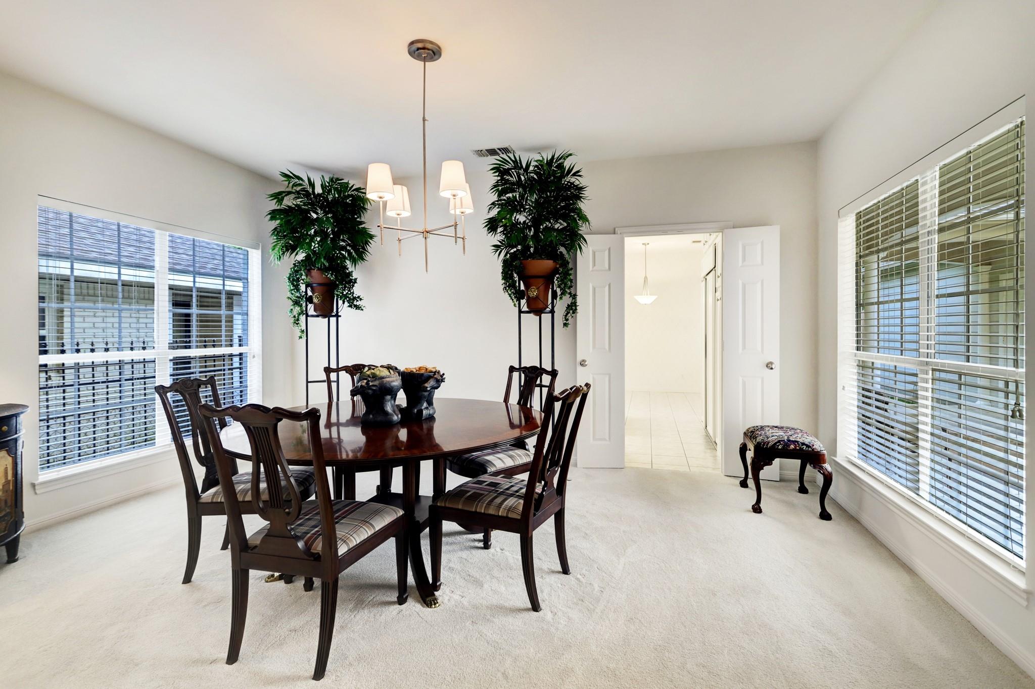 2314 Suffolk Drive