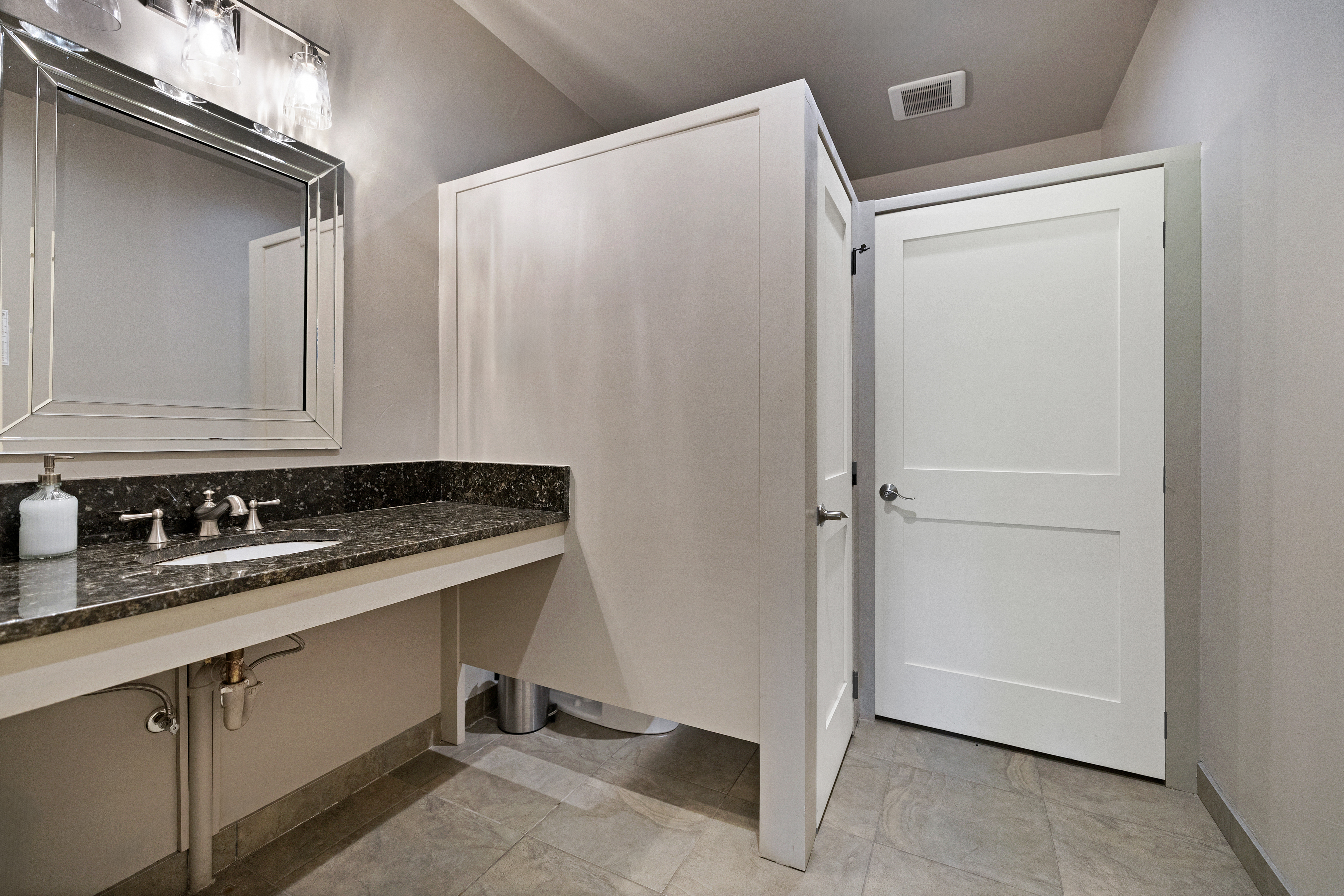 18059 Farm to Market Road 1826 