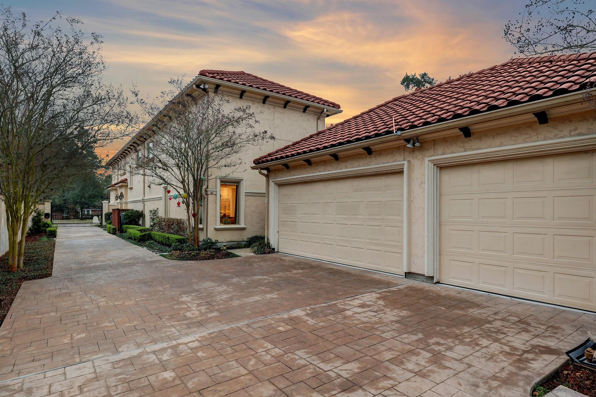11738 Greenbay Drive