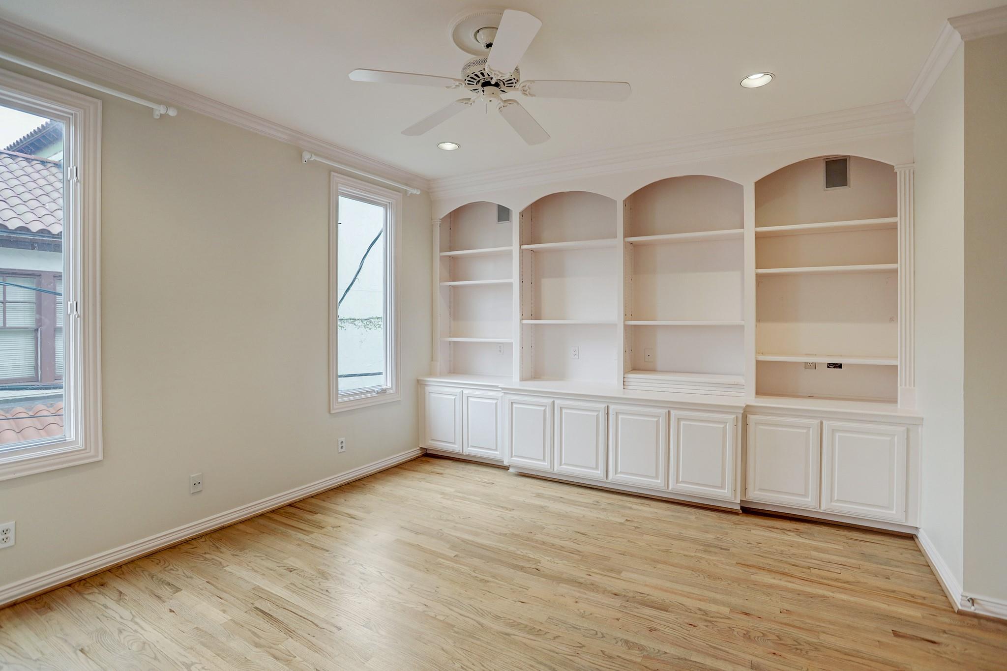 2523 Westgate Drive