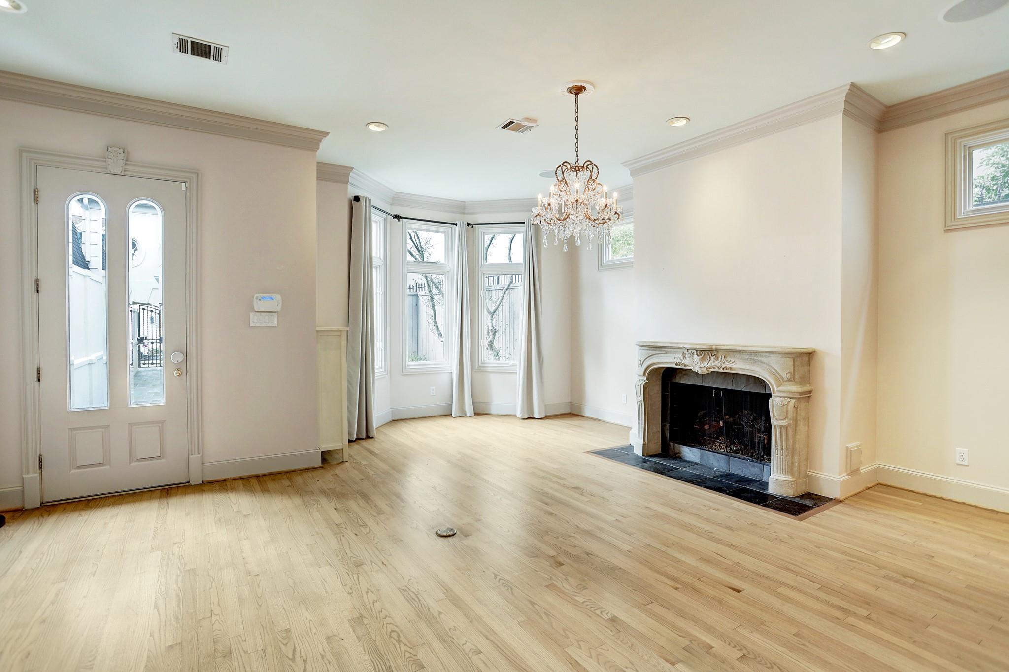 2523 Westgate Drive