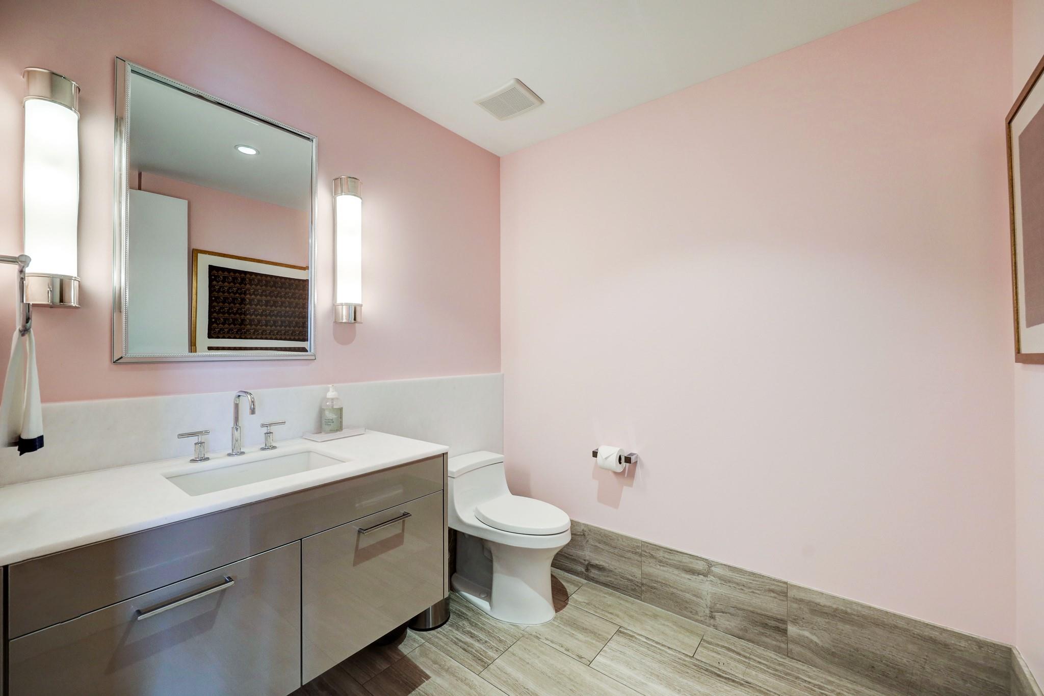 3433 Westheimer Road #803