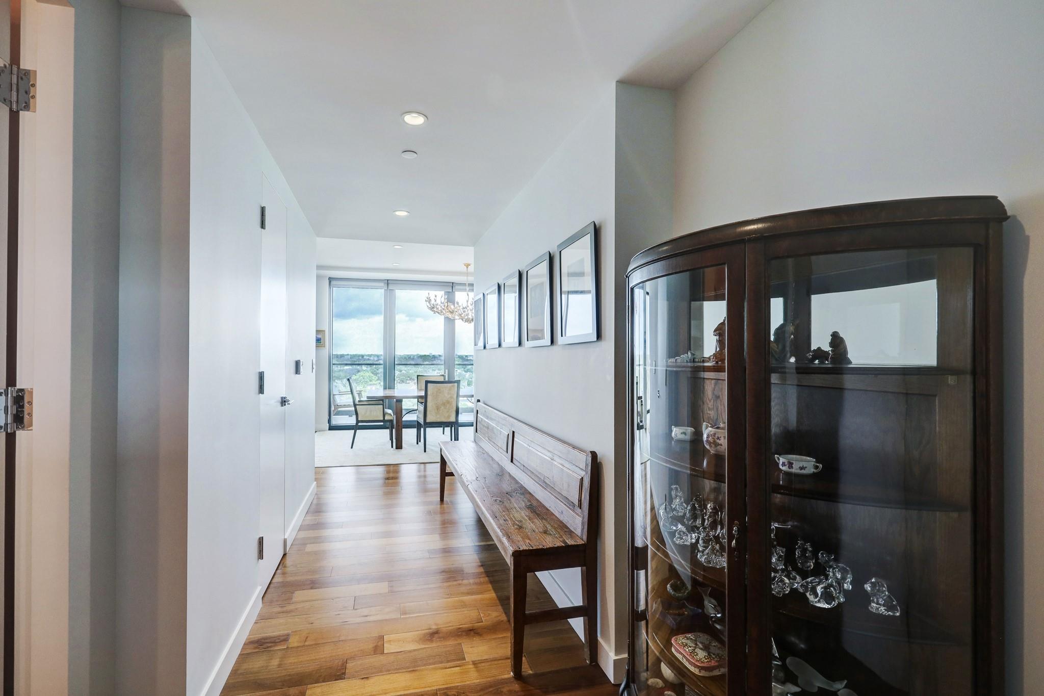 3433 Westheimer Road #803