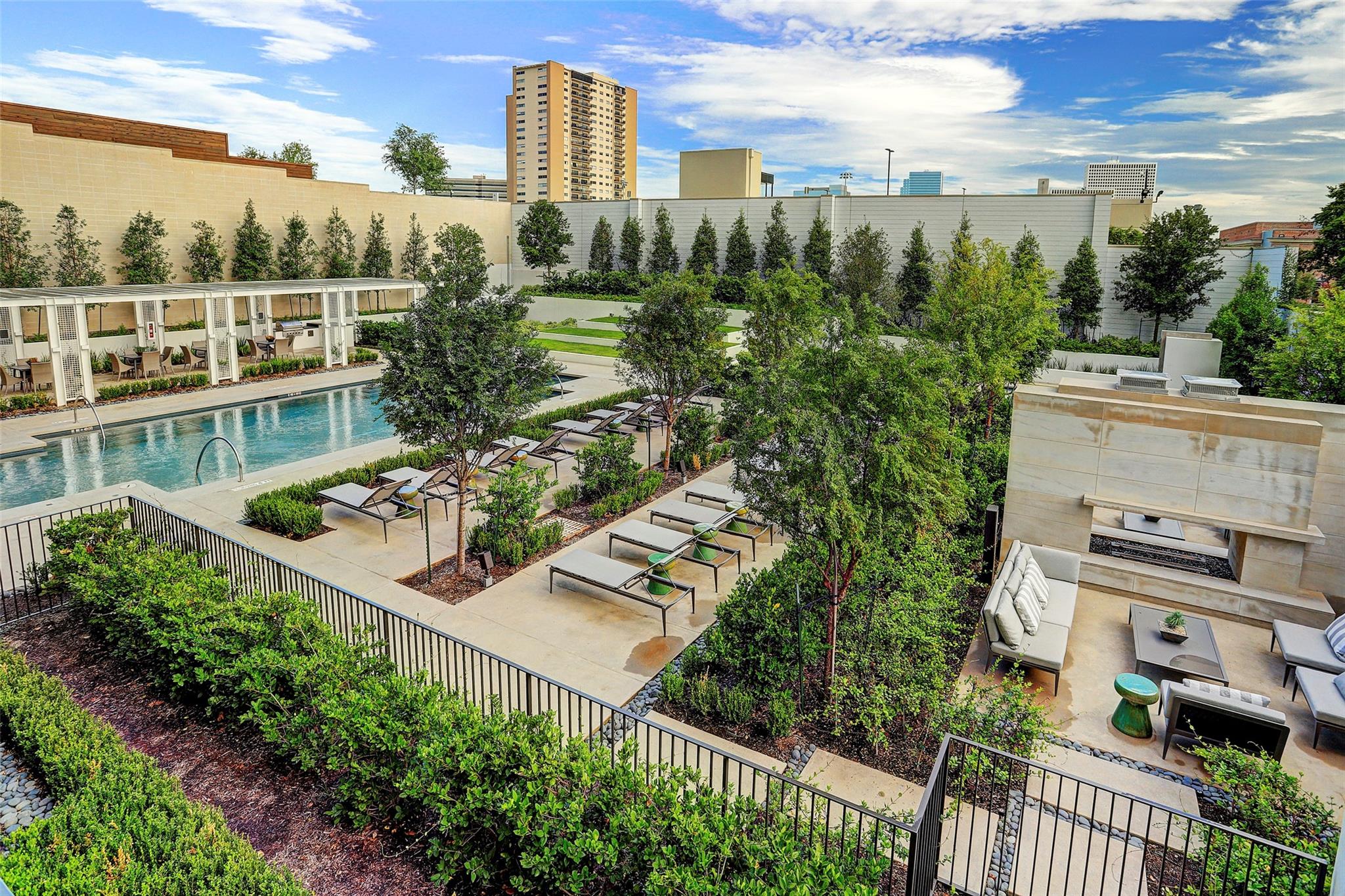3433 Westheimer Road #803
