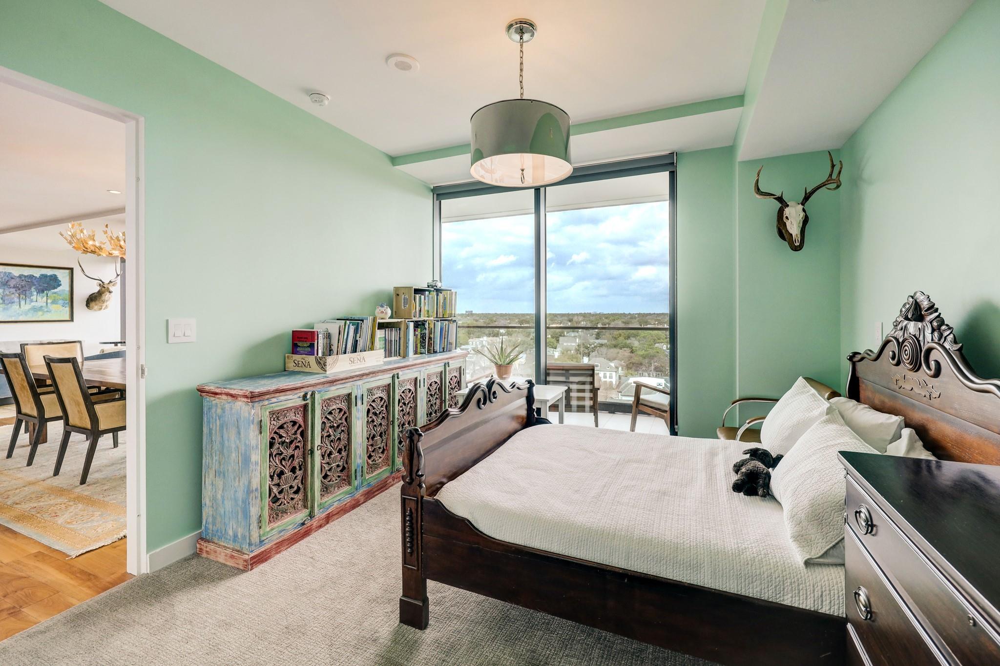 3433 Westheimer Road #803