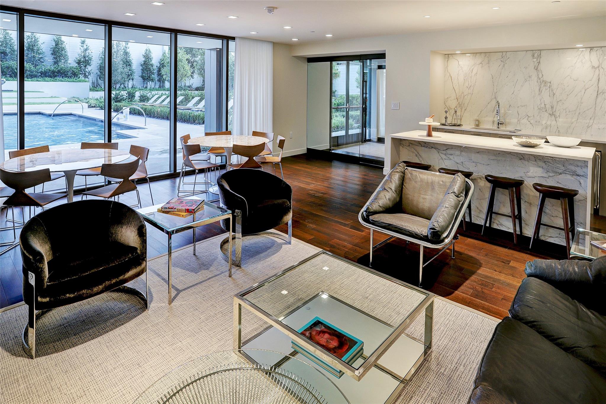 3433 Westheimer Road #803