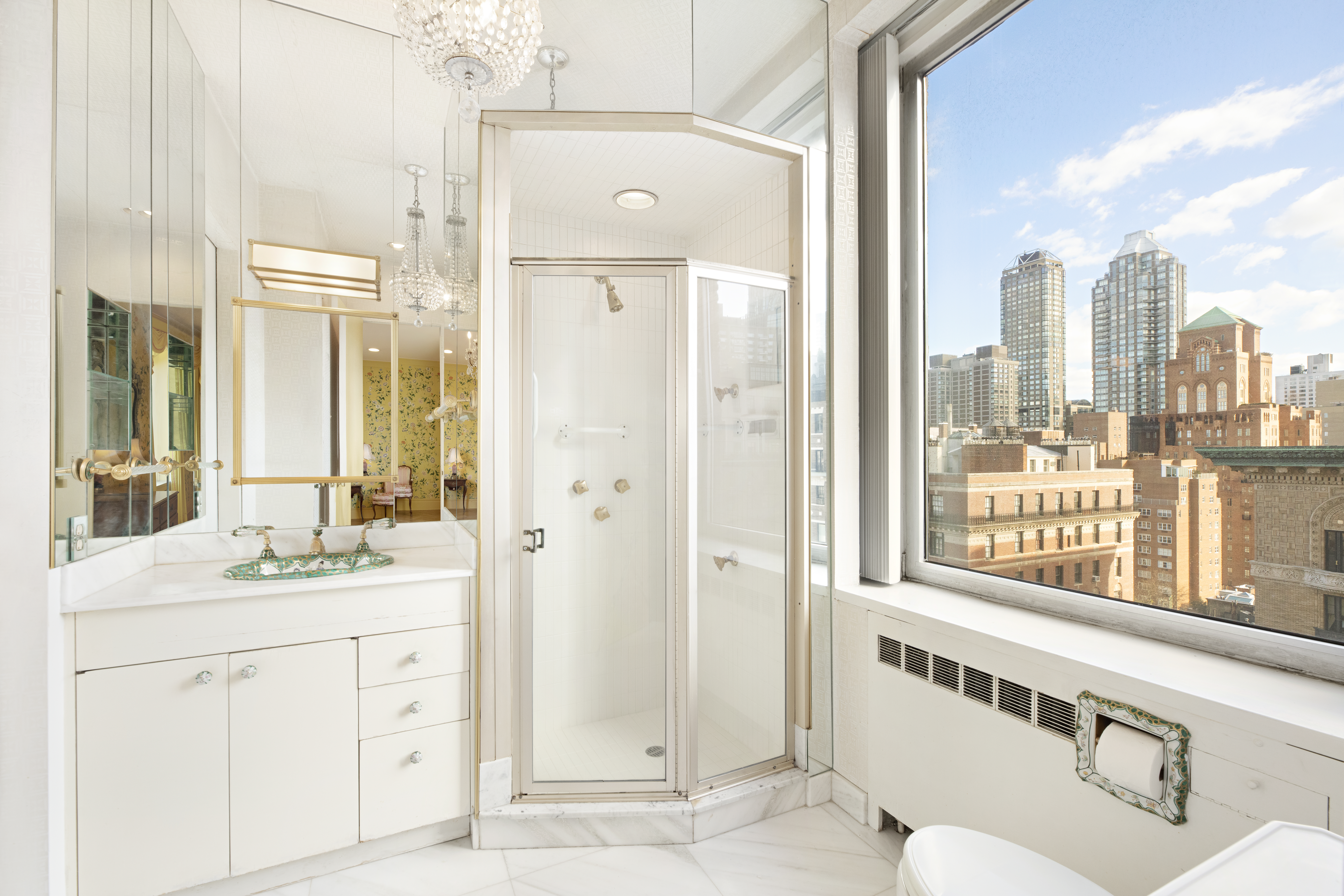 550 Park Avenue Apt 12A