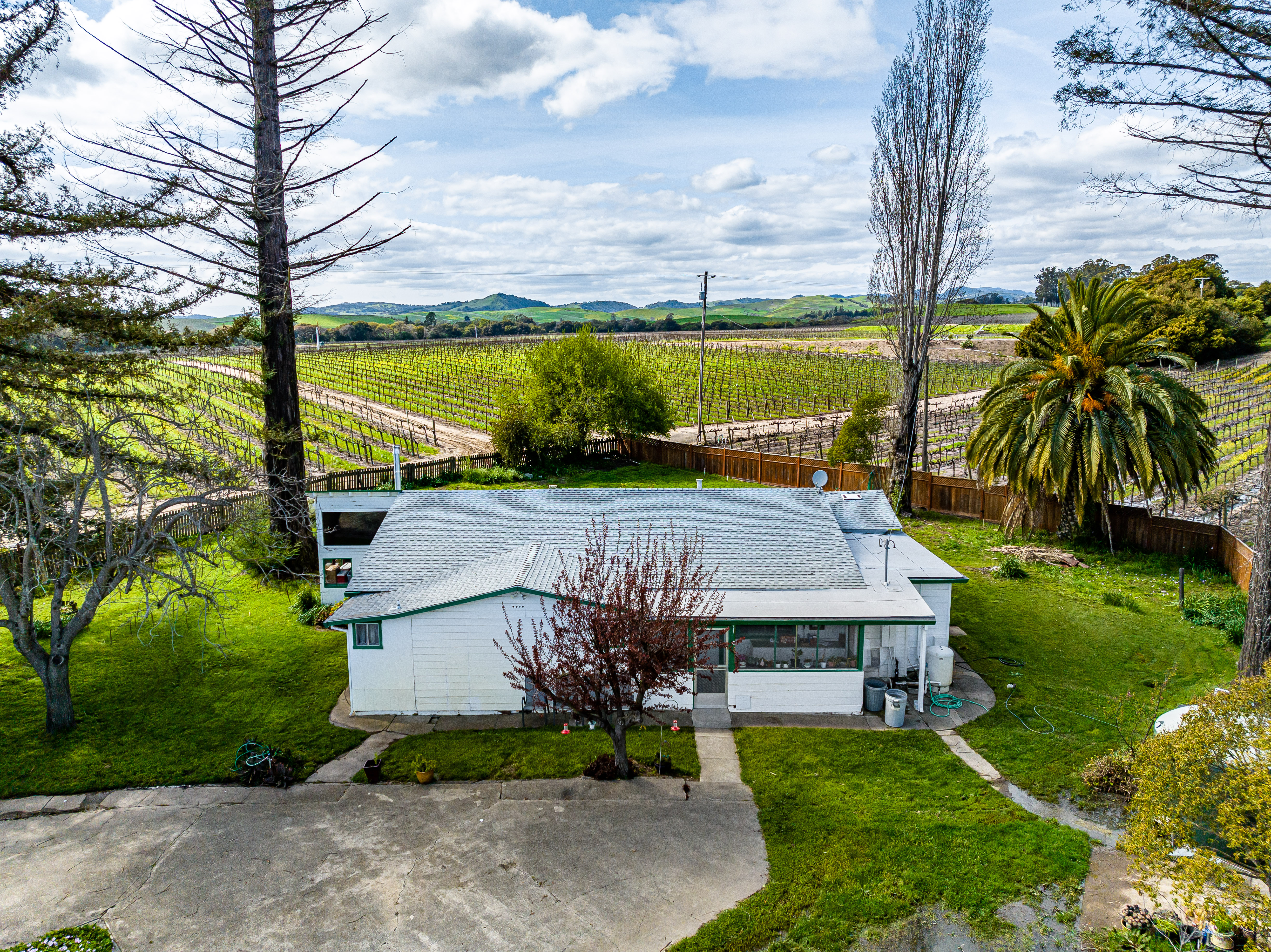 3140 Golden Gate Drive