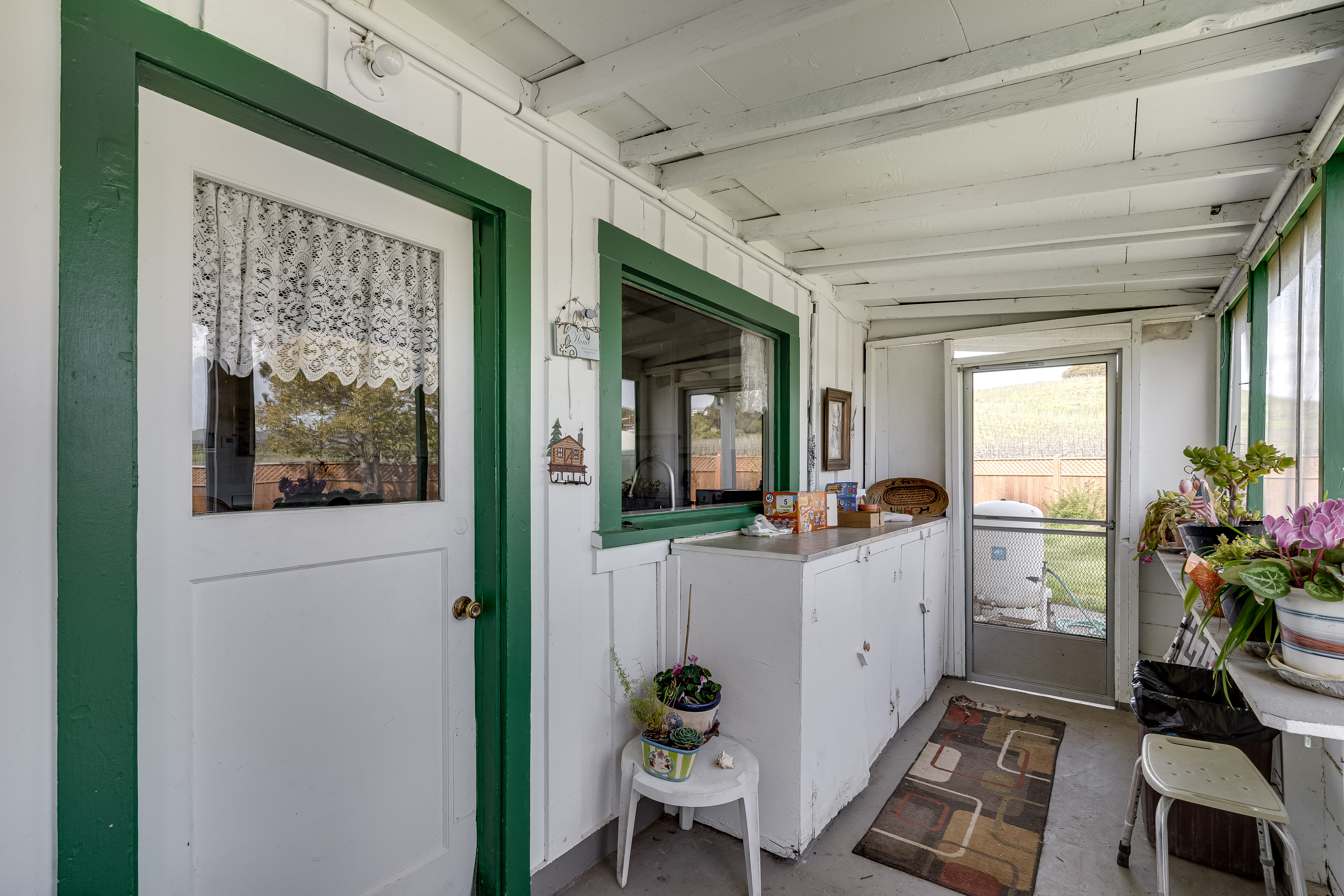 3140 Golden Gate Drive