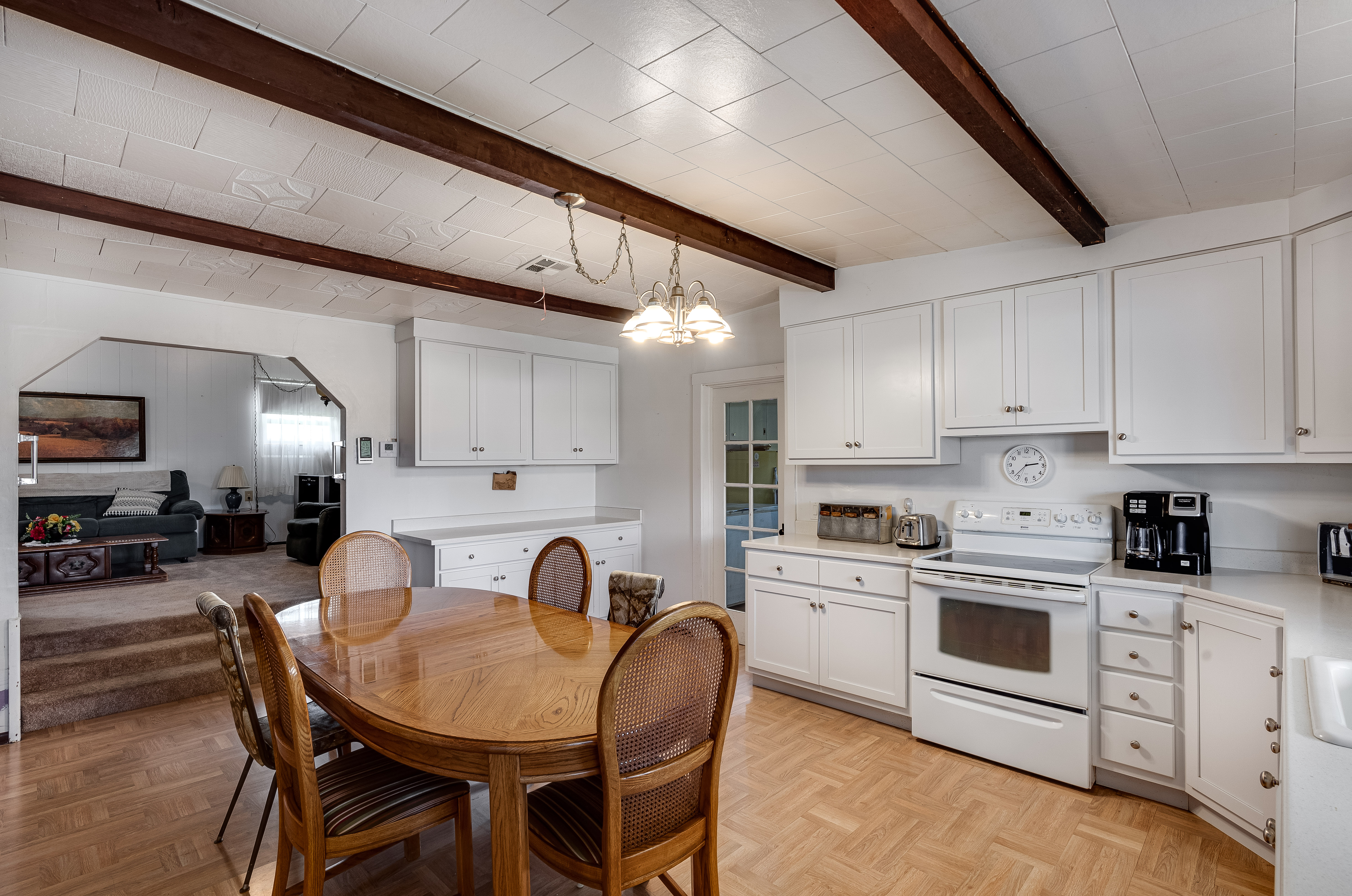 3140 Golden Gate Drive