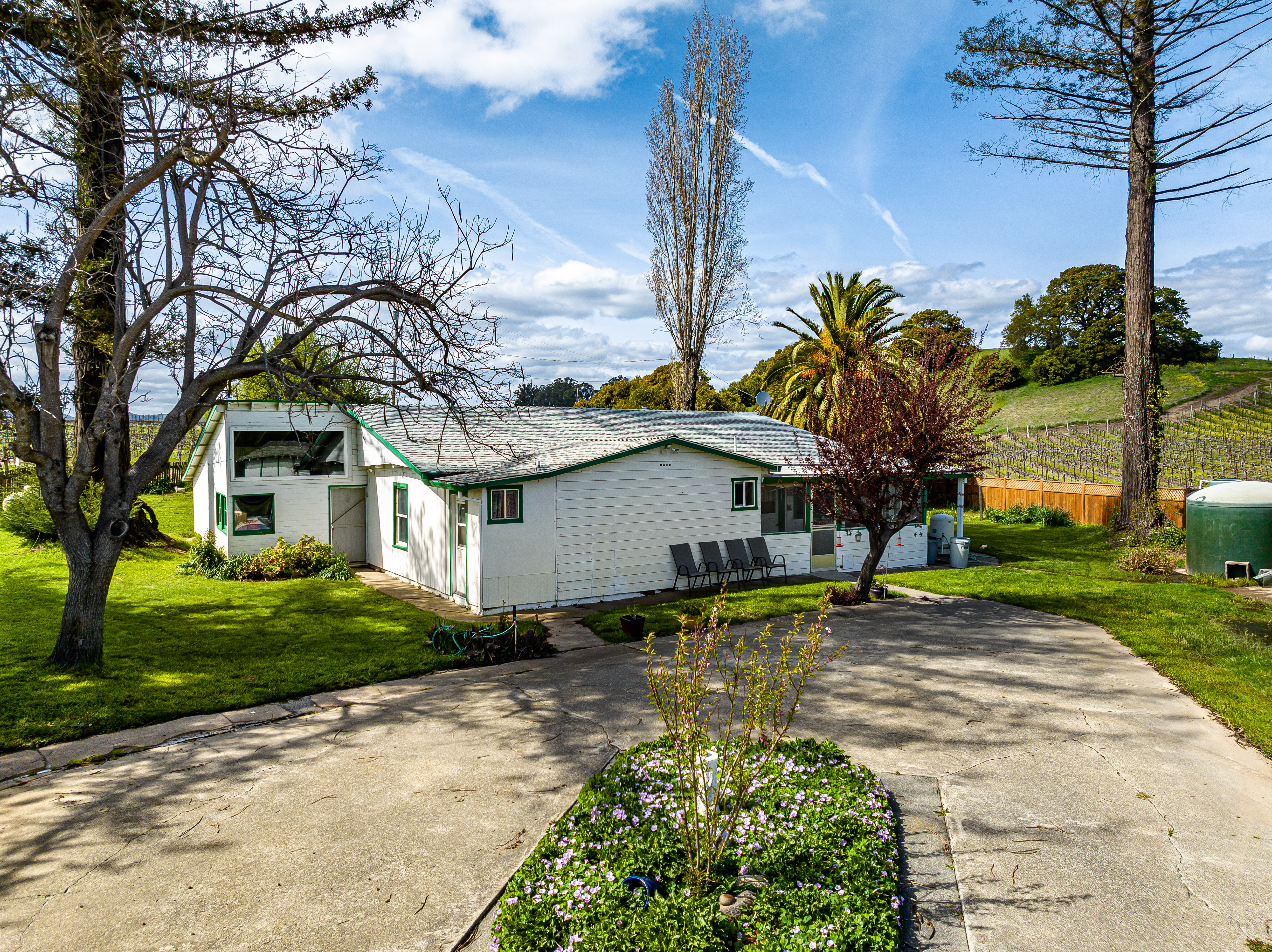 3140 Golden Gate Drive