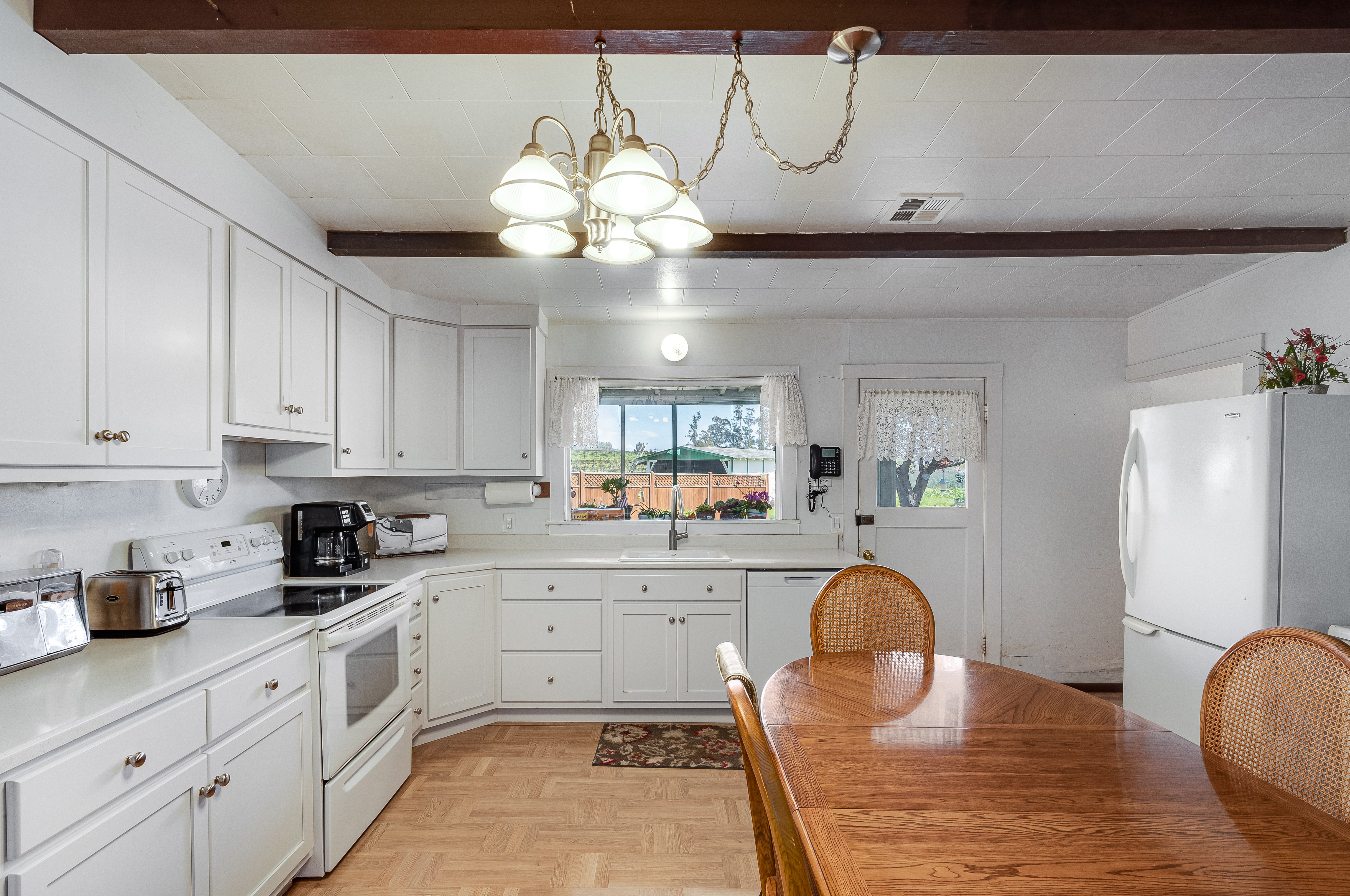 3140 Golden Gate Drive