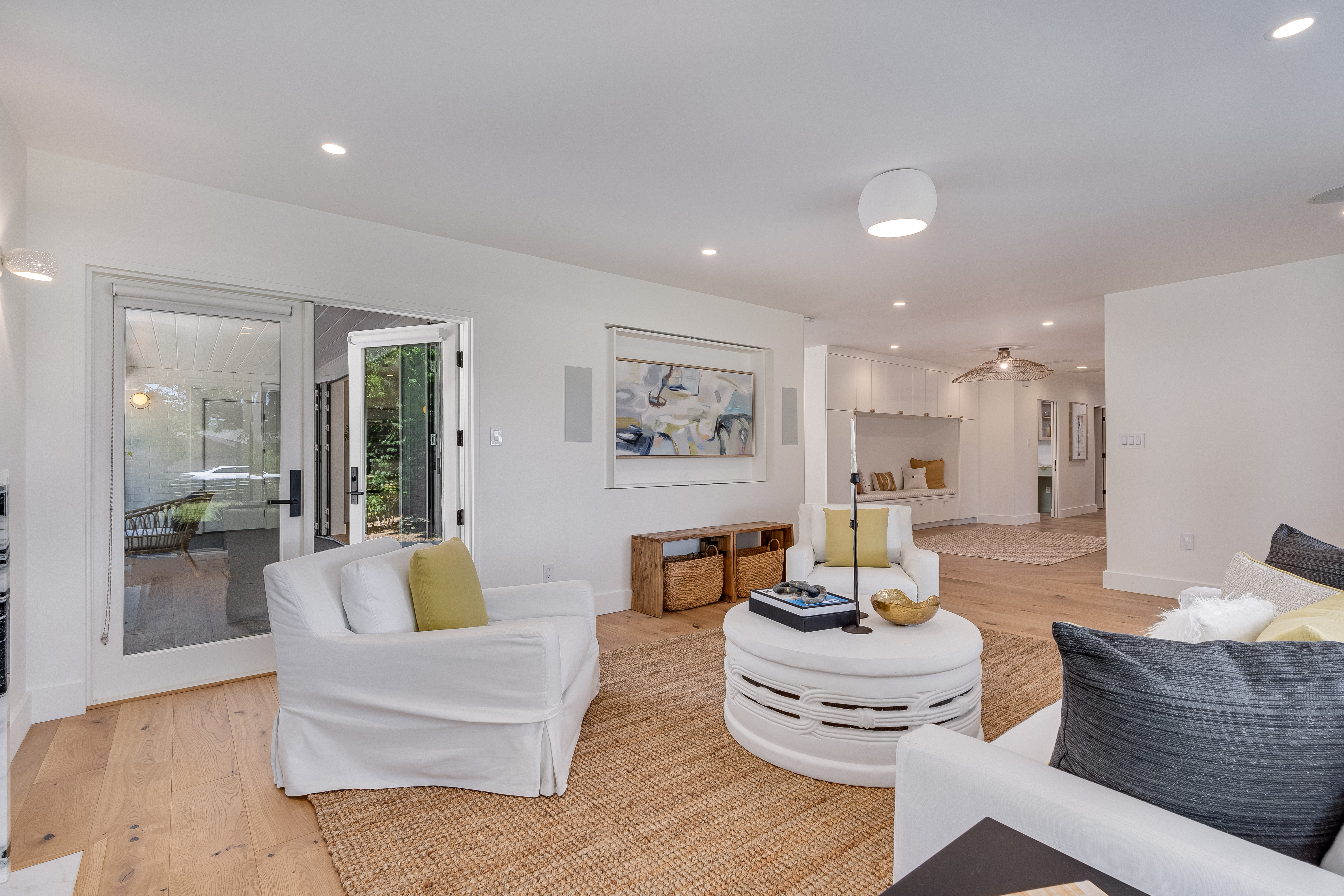 1060 Lorraine Drive