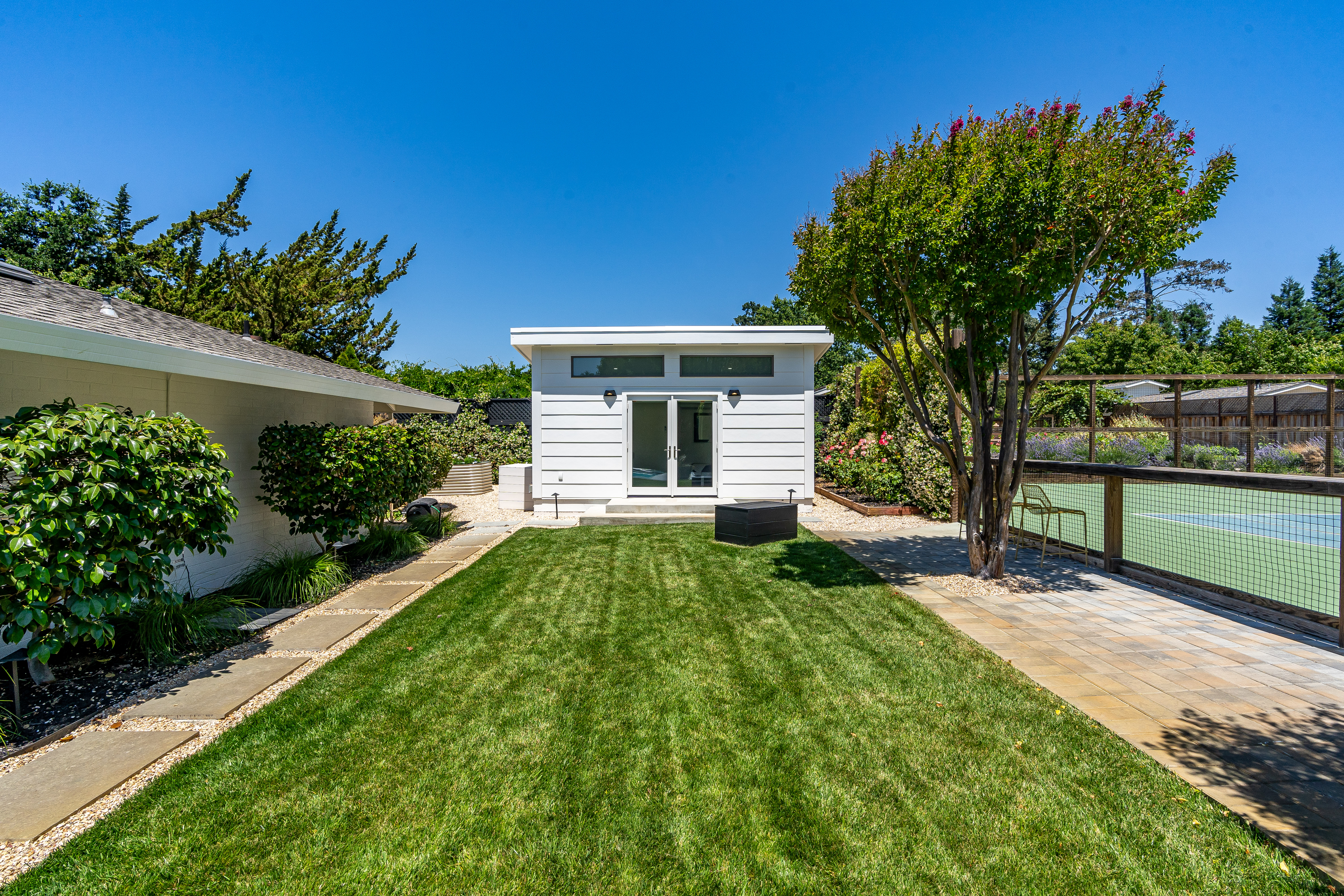 1060 Lorraine Drive
