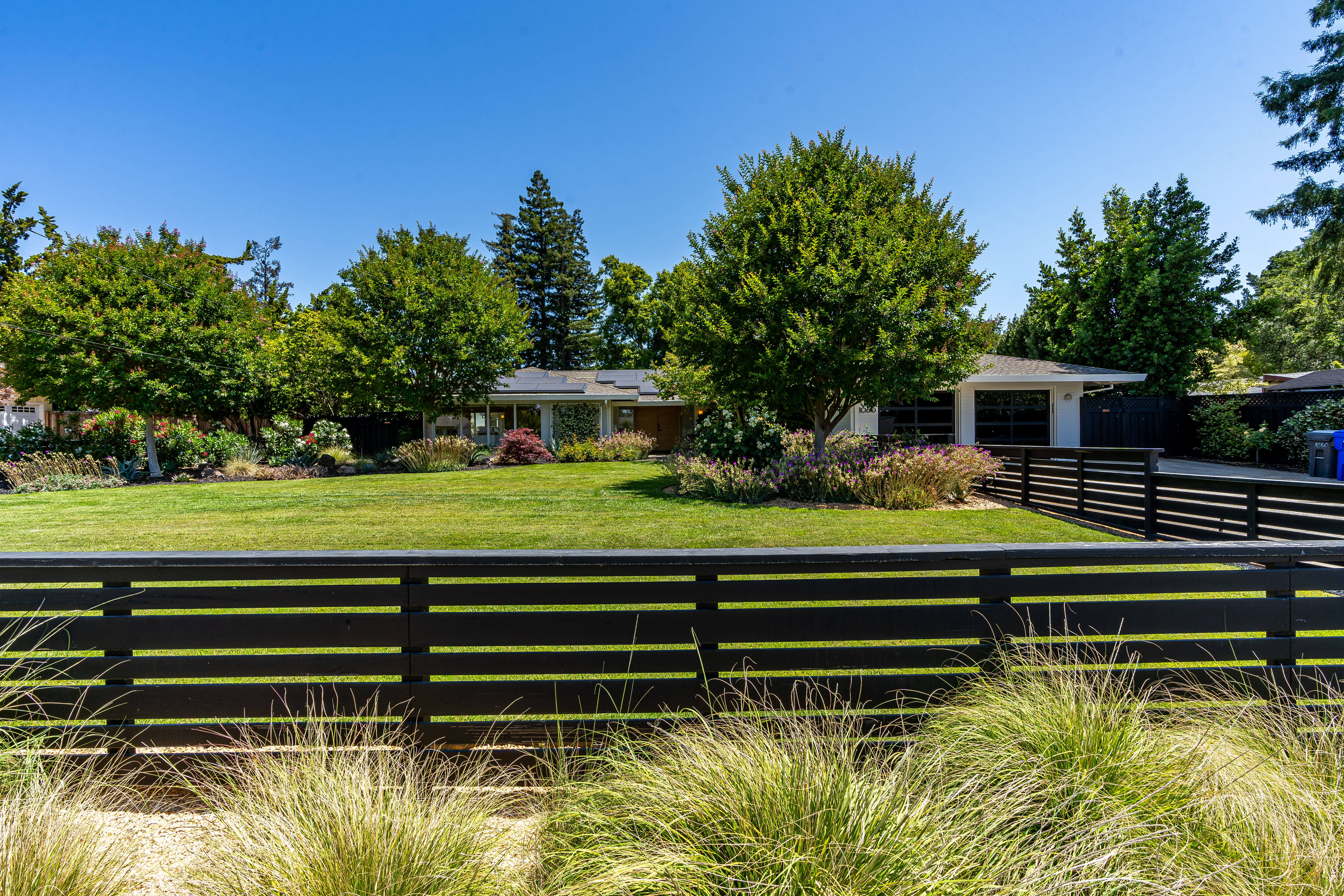 1060 Lorraine Drive