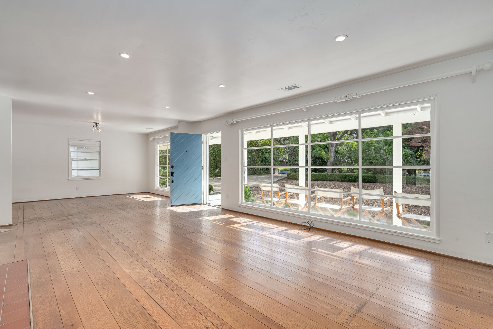 1094 Rose Drive
