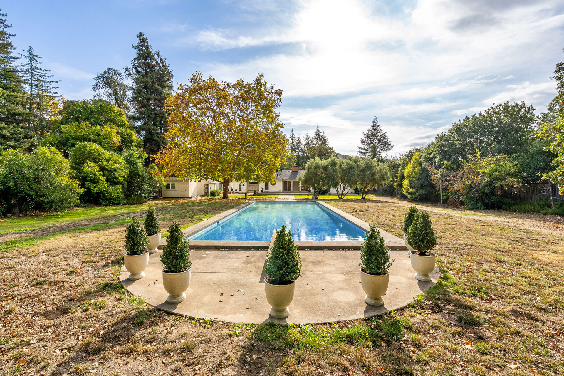 1094 Rose Drive