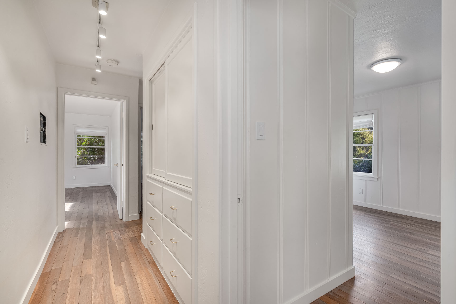 1094 Rose Drive