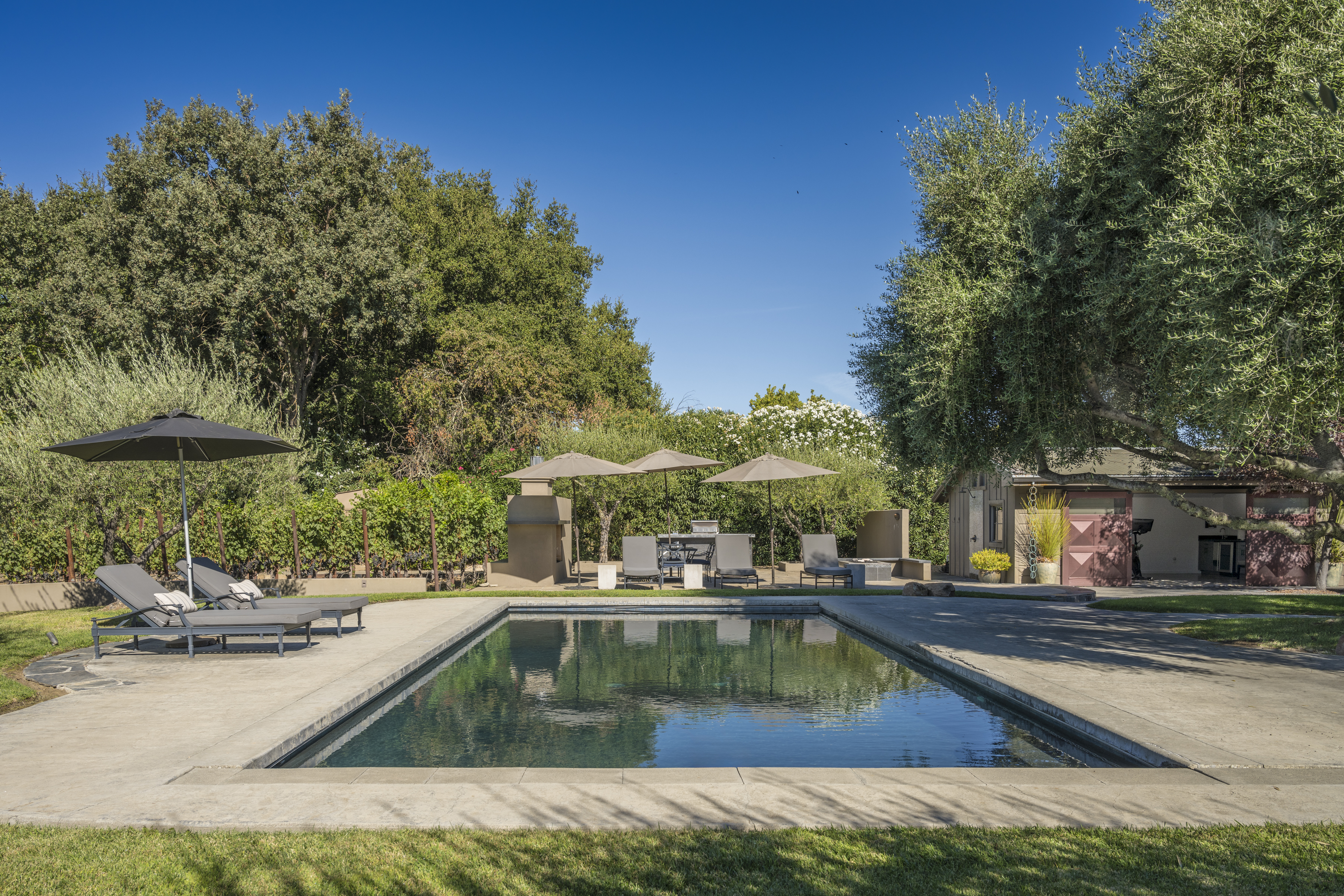 1321 Davis Lane